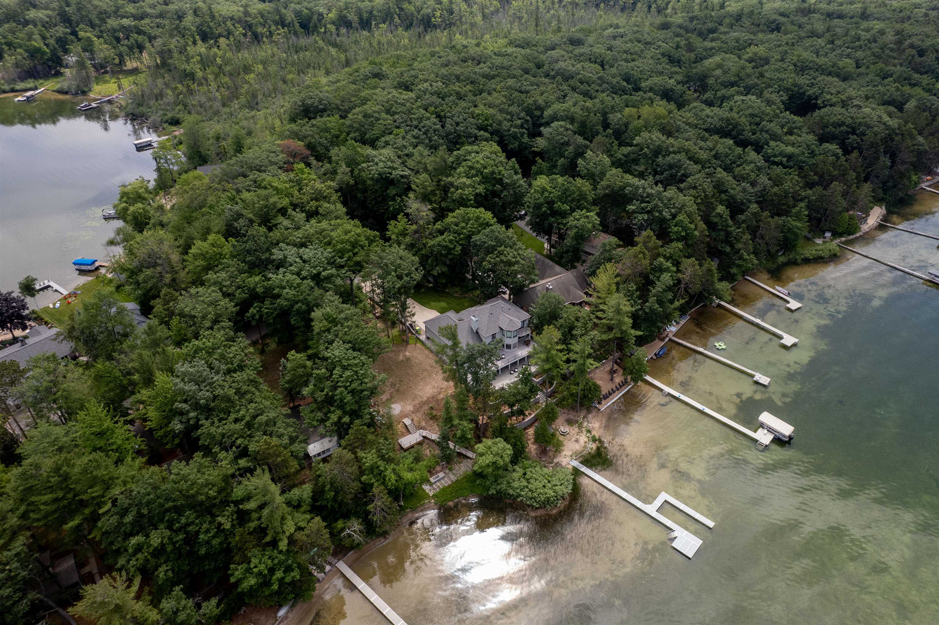 5568 Lakeview Drive, Interlochen, MI, 49643