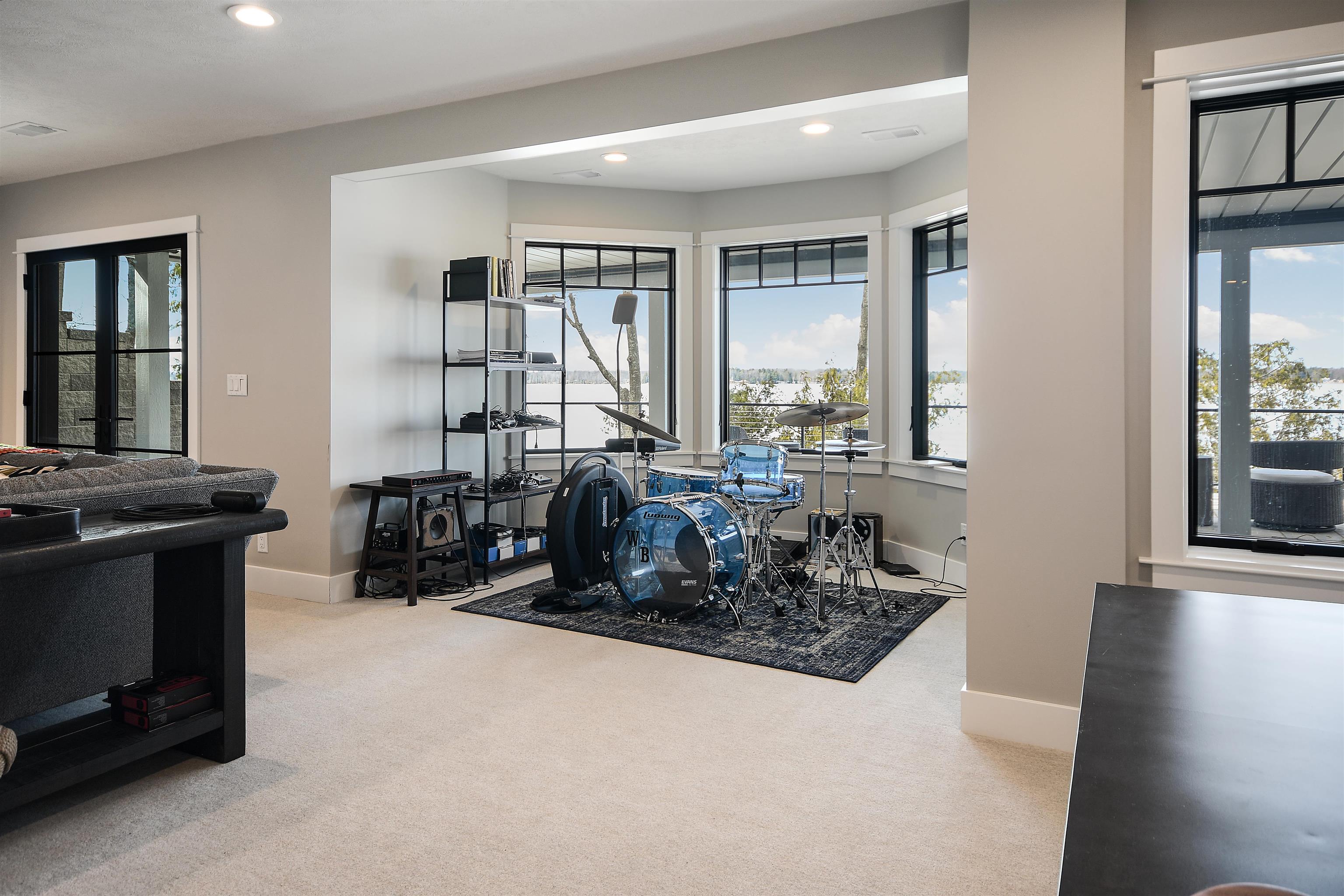 5568 Lakeview Drive, Interlochen, MI, 49643