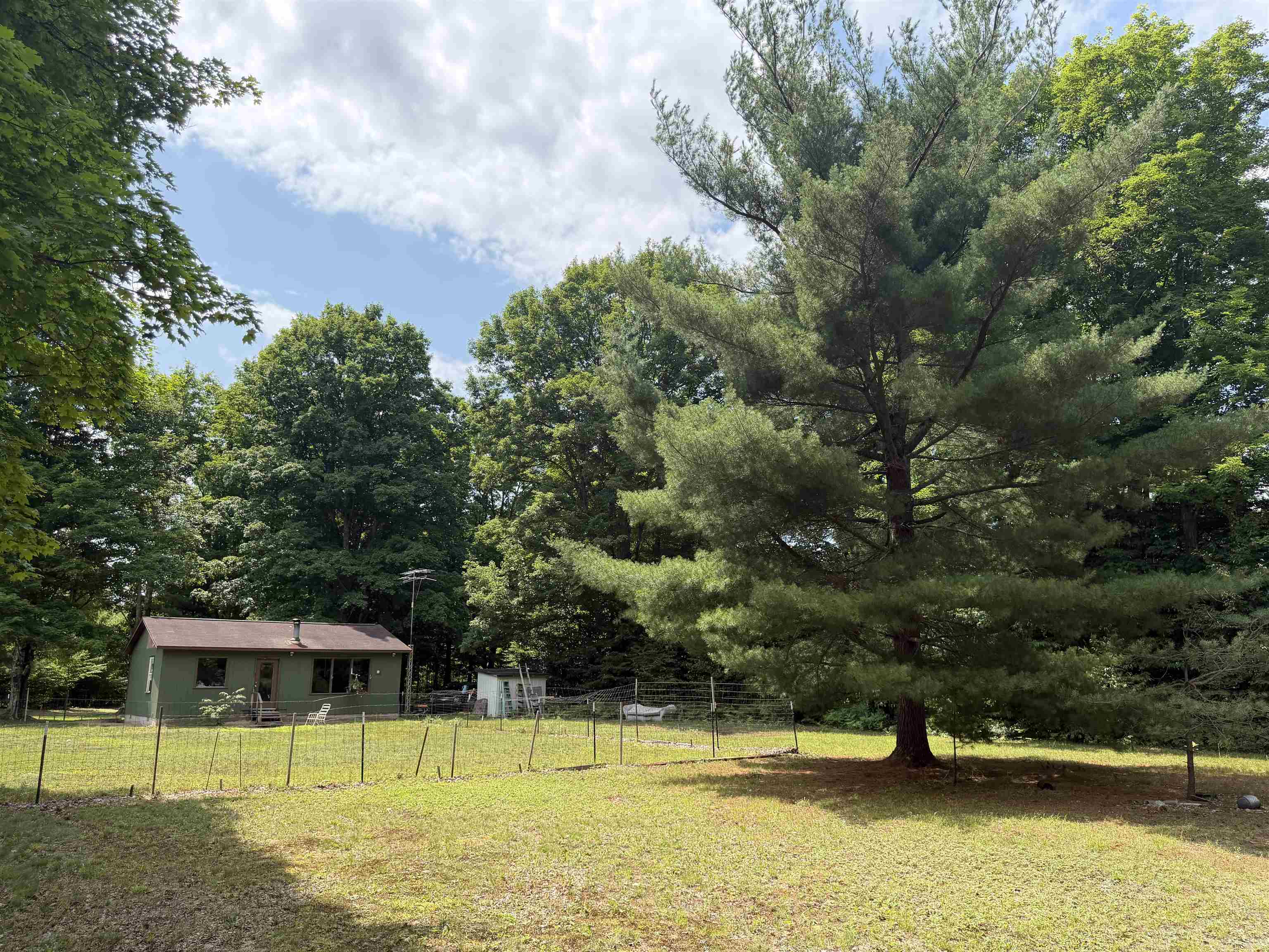 1st image of 13544 Aylsworth Rd, Beulah, MI 49617 | MLS# 80065940