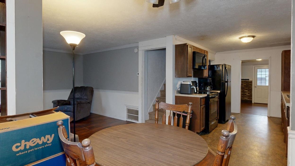 Homes for sale in Shepherd, MI | 233 E Wright Ave, Shepherd, MI 48883 | MLS# 80065951