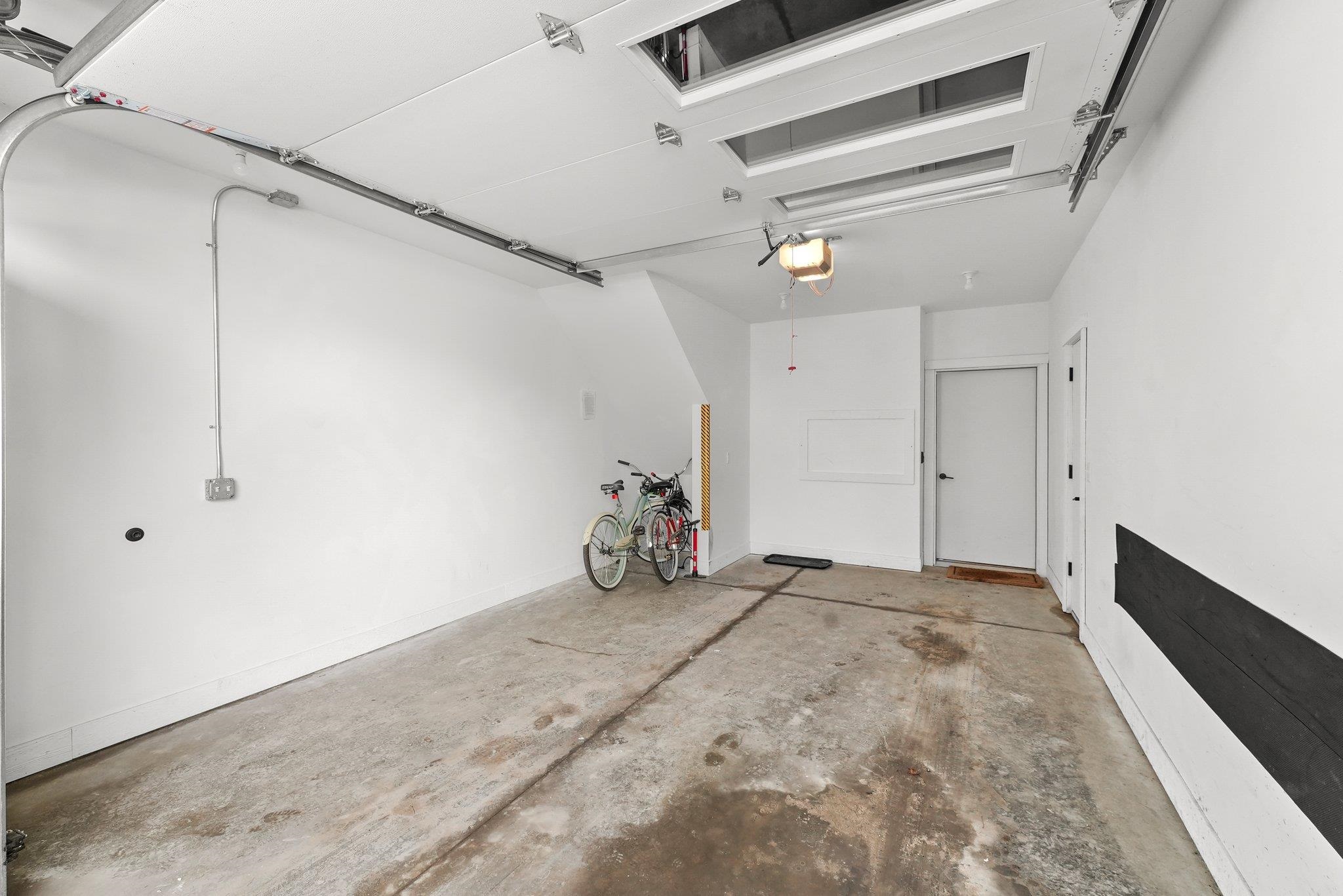200 Gillis Street photo 24