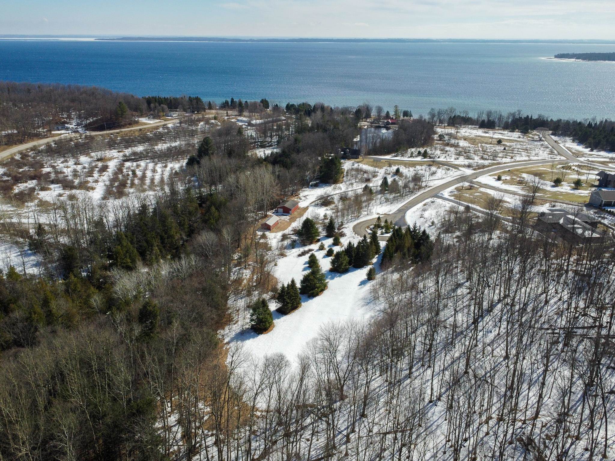 2171 N Belanger Creek Drive, Suttons Bay, MI, 49682