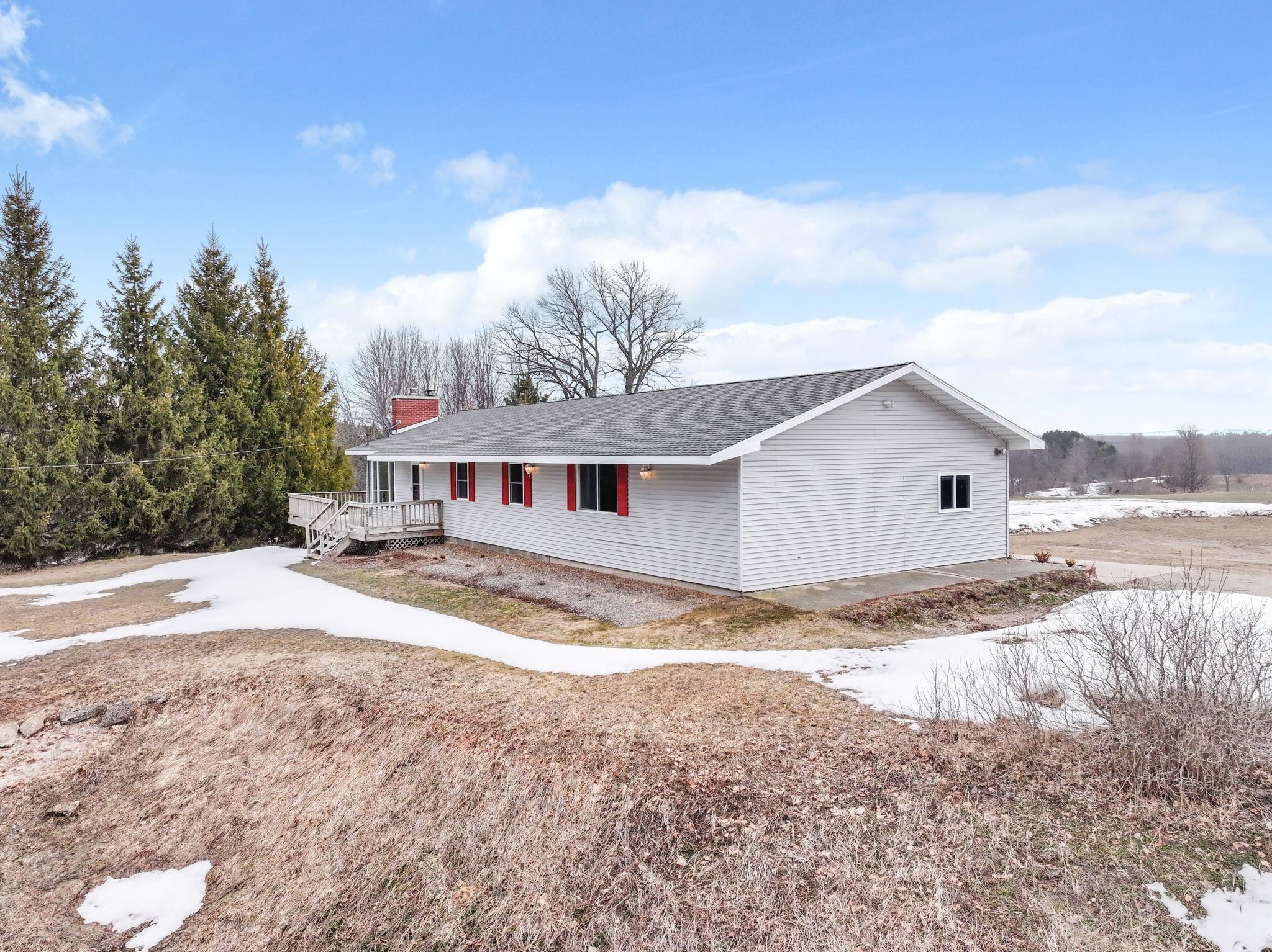 Homes for sale in Mesick, MI | 3800 N 13 Rd, Mesick, MI 49668 | MLS# 80065990