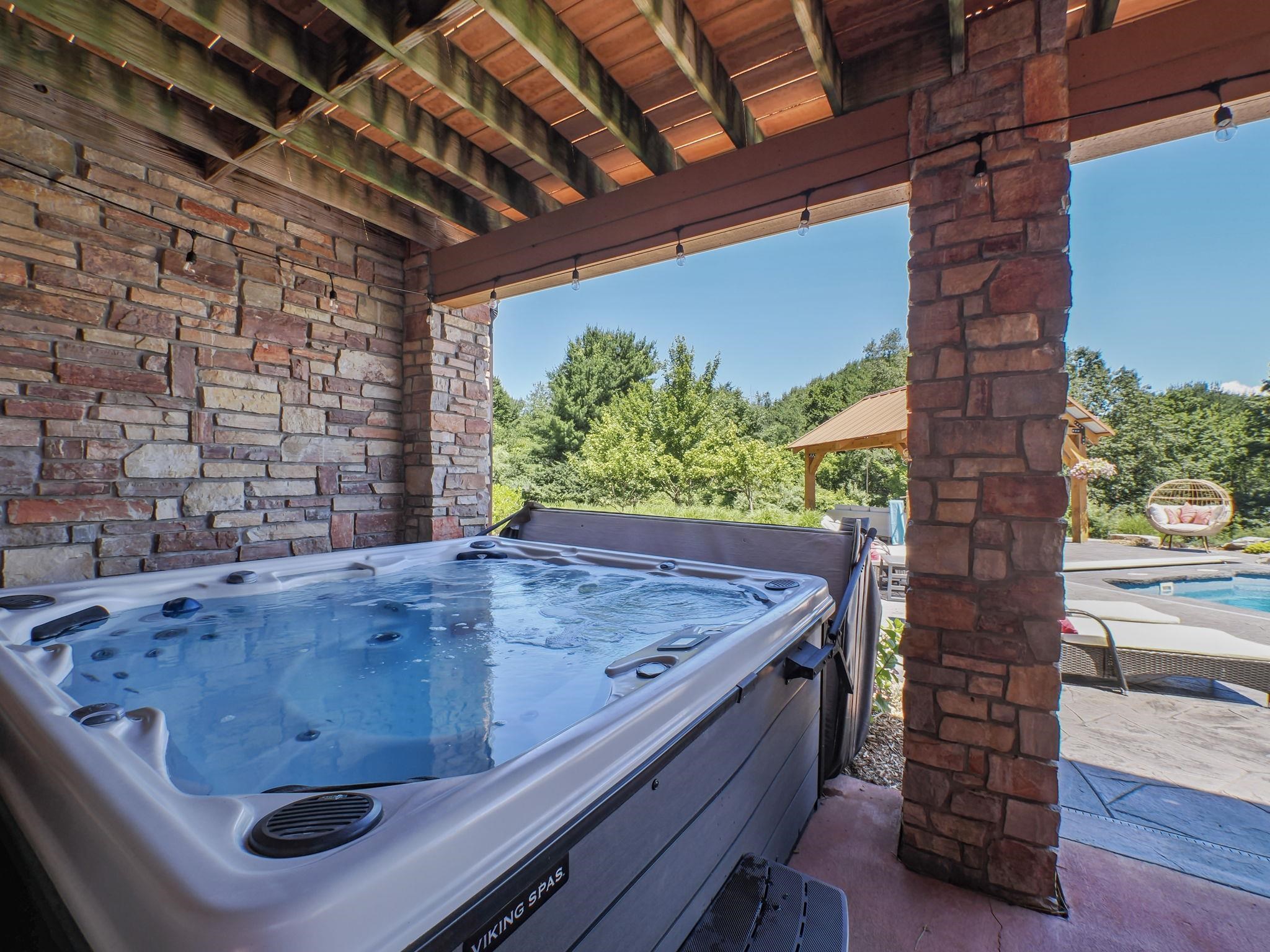 11825 Russell Ridge Drive, Williamsburg, MI, 49690