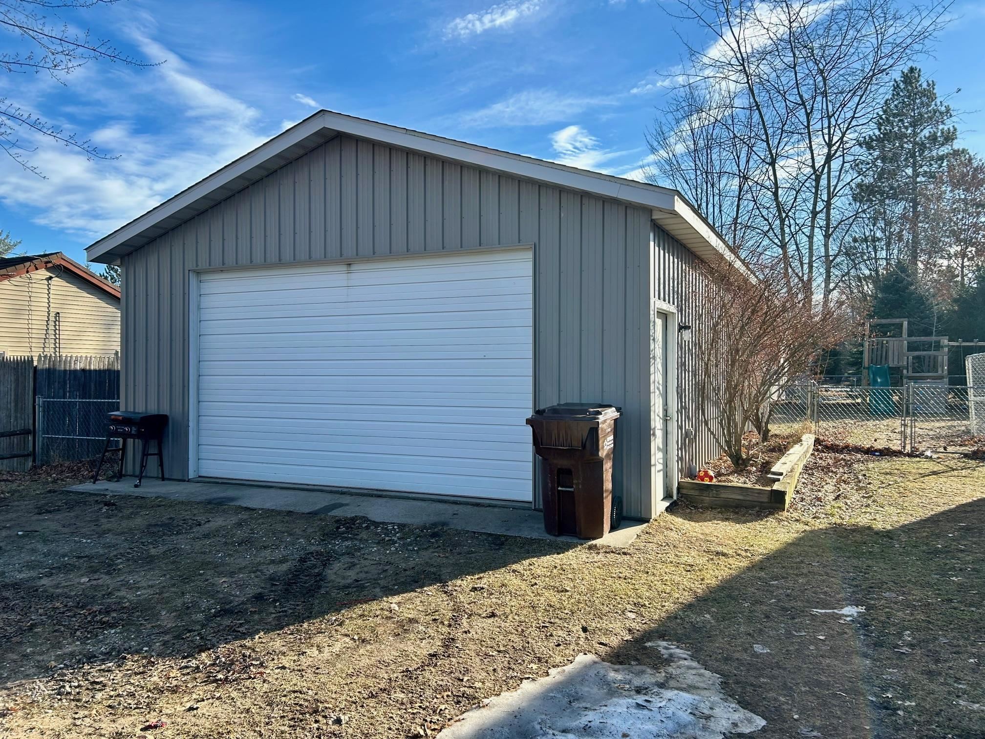 Homes for sale in Saint Helen, MI | 584 Angelo Dr, Saint Helen, MI 48656 | MLS# 80066032