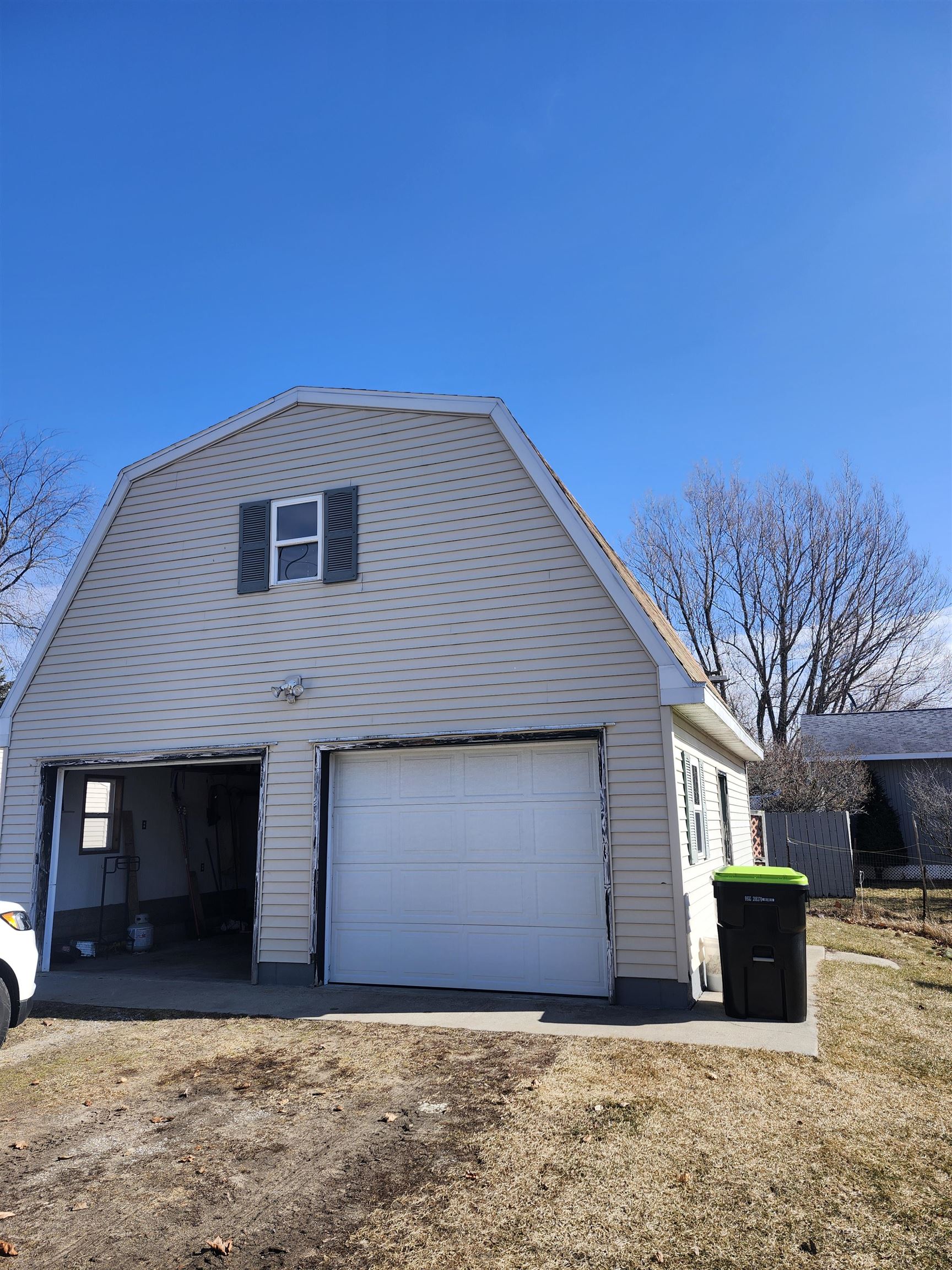 601 E Westover Street photo 2
