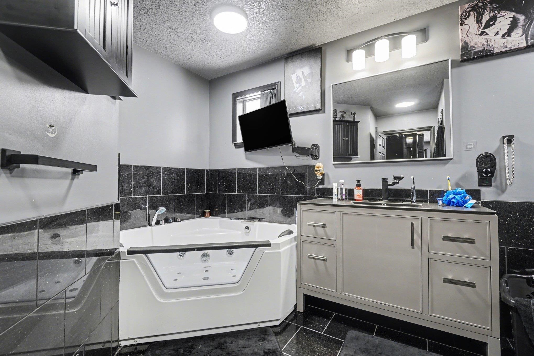 11115 E Valley, Mount Pleasant, MI, 48858