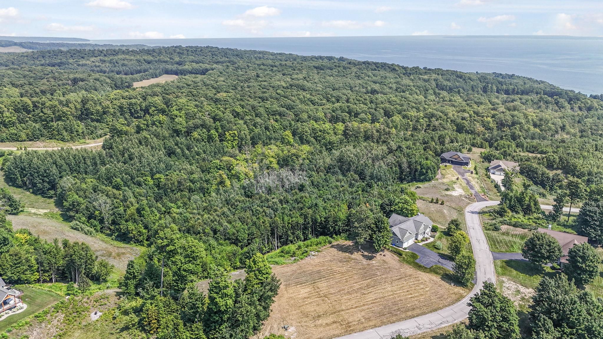 1912 N Blue Water Court, Suttons Bay, MI, 49682