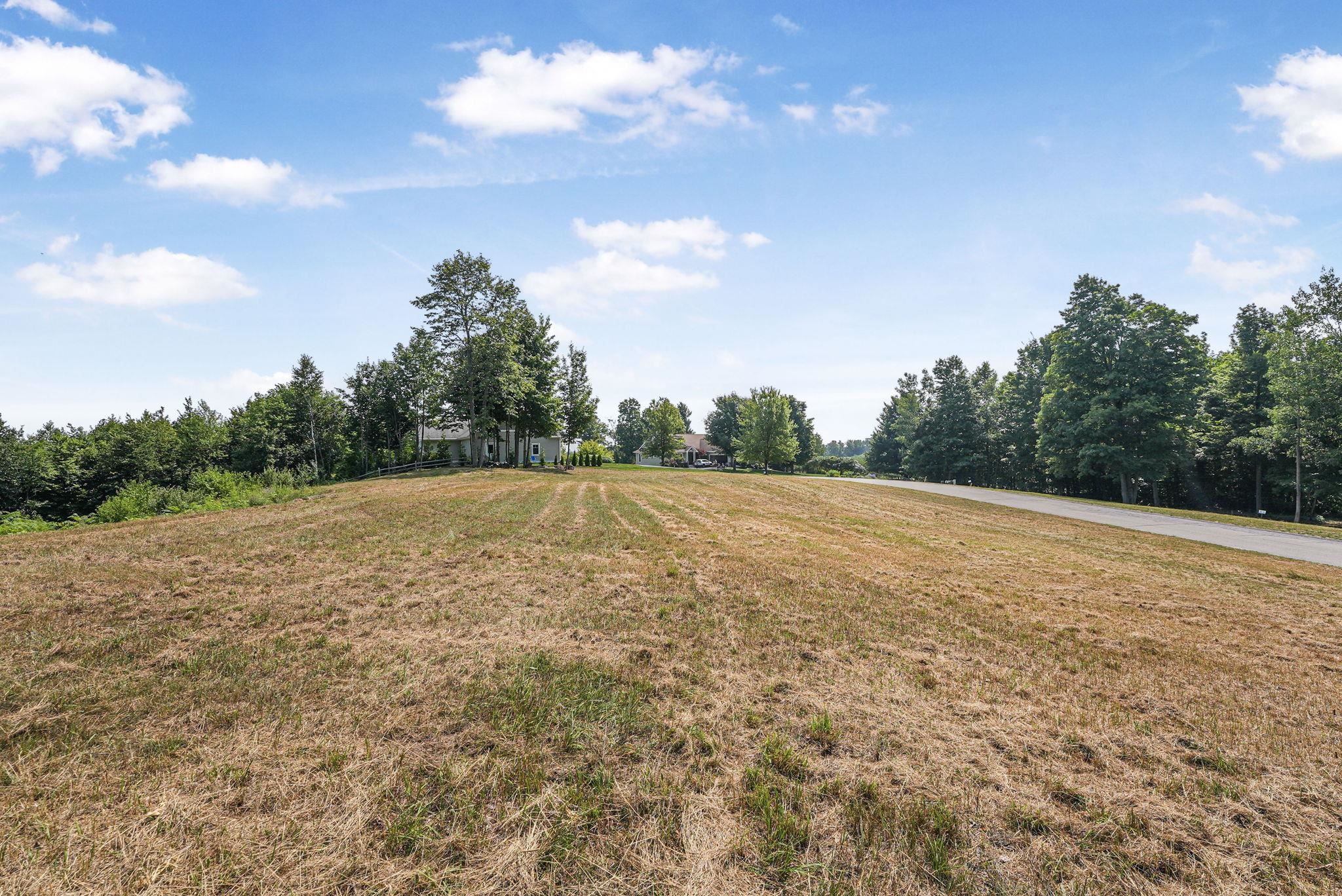 1912 N Blue Water Court, Suttons Bay, MI, 49682