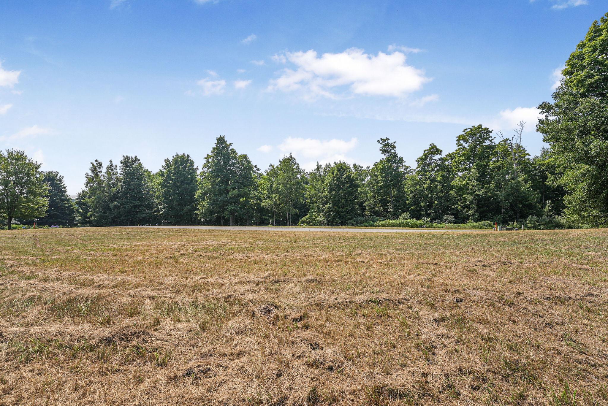 1912 N Blue Water Court, Suttons Bay, MI, 49682