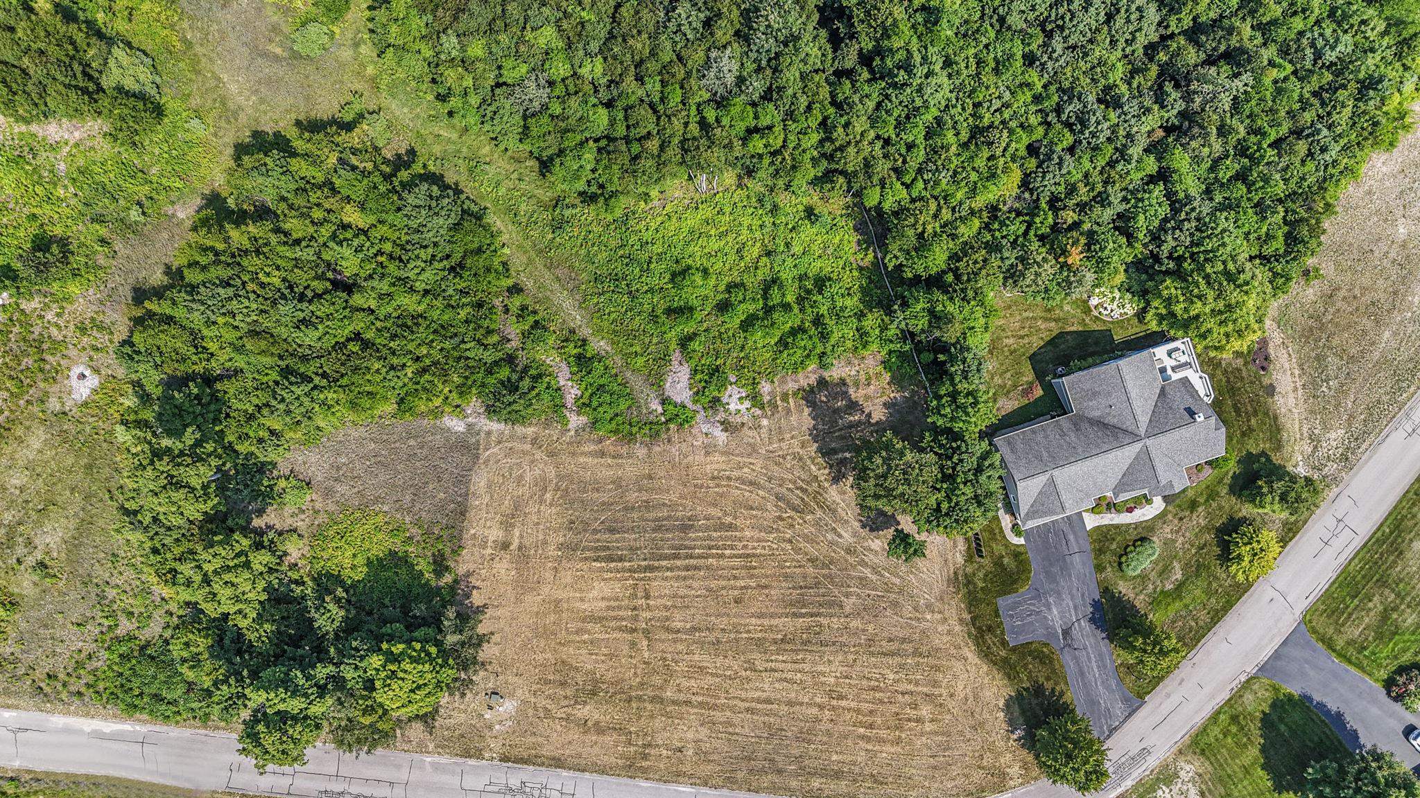 1912 N Blue Water Court, Suttons Bay, MI, 49682