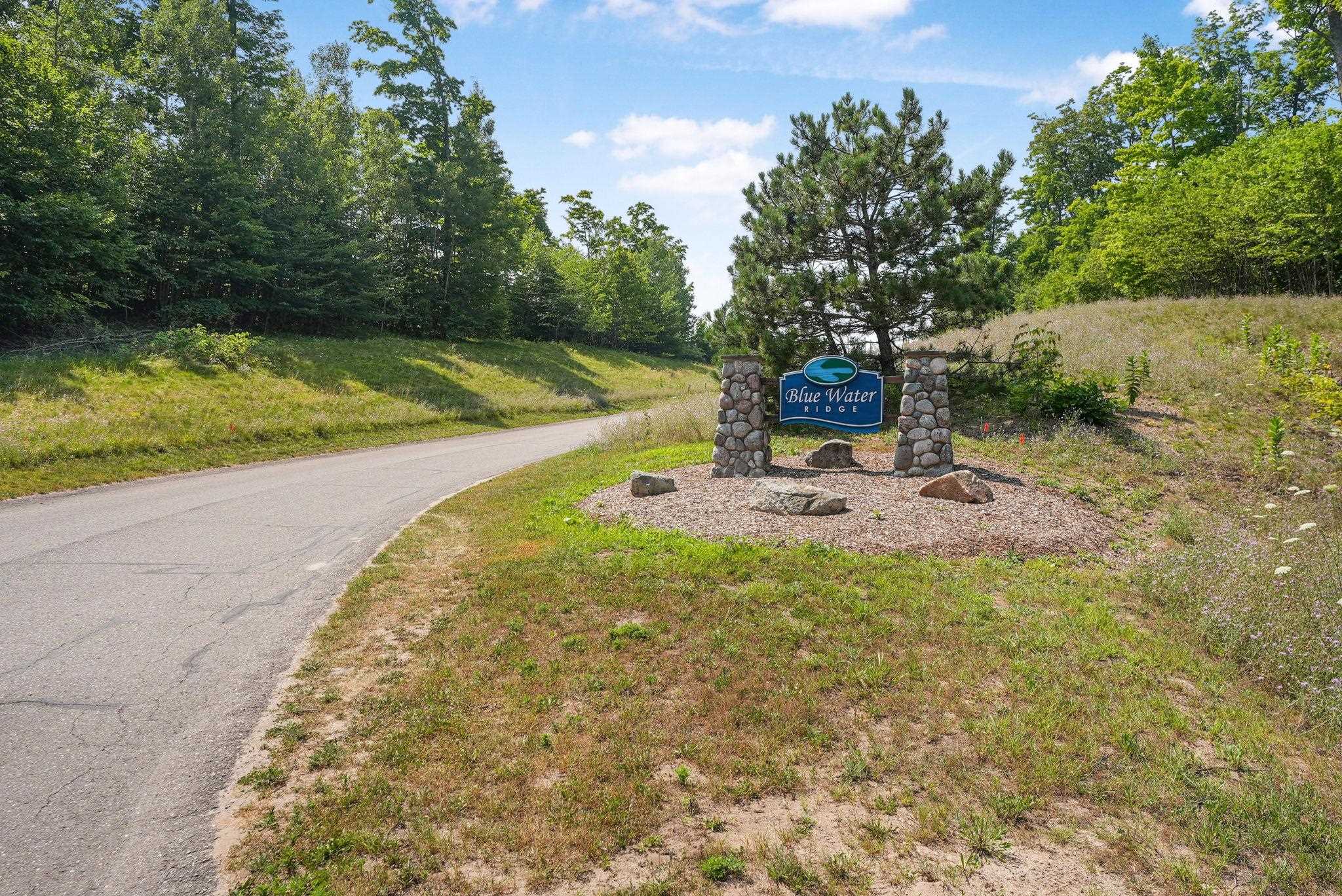 1912 N Blue Water Court, Suttons Bay, MI, 49682