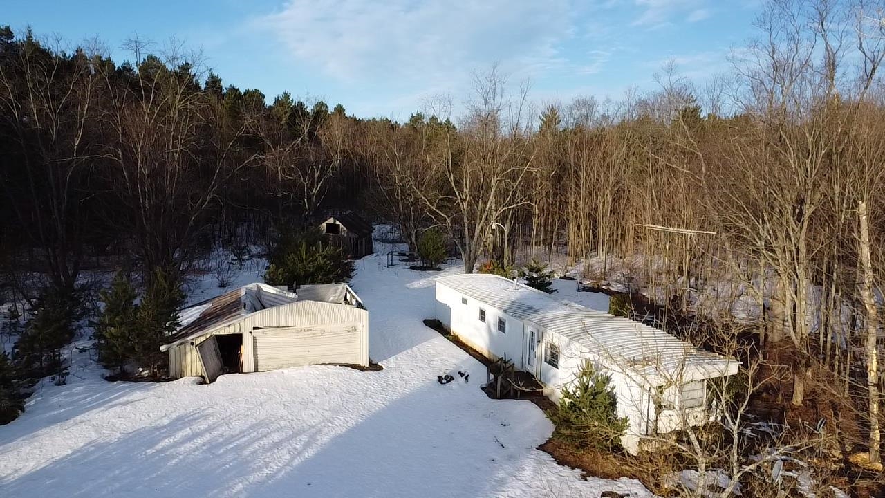 5766 Wallaker Road, Benzonia, MI, 49616