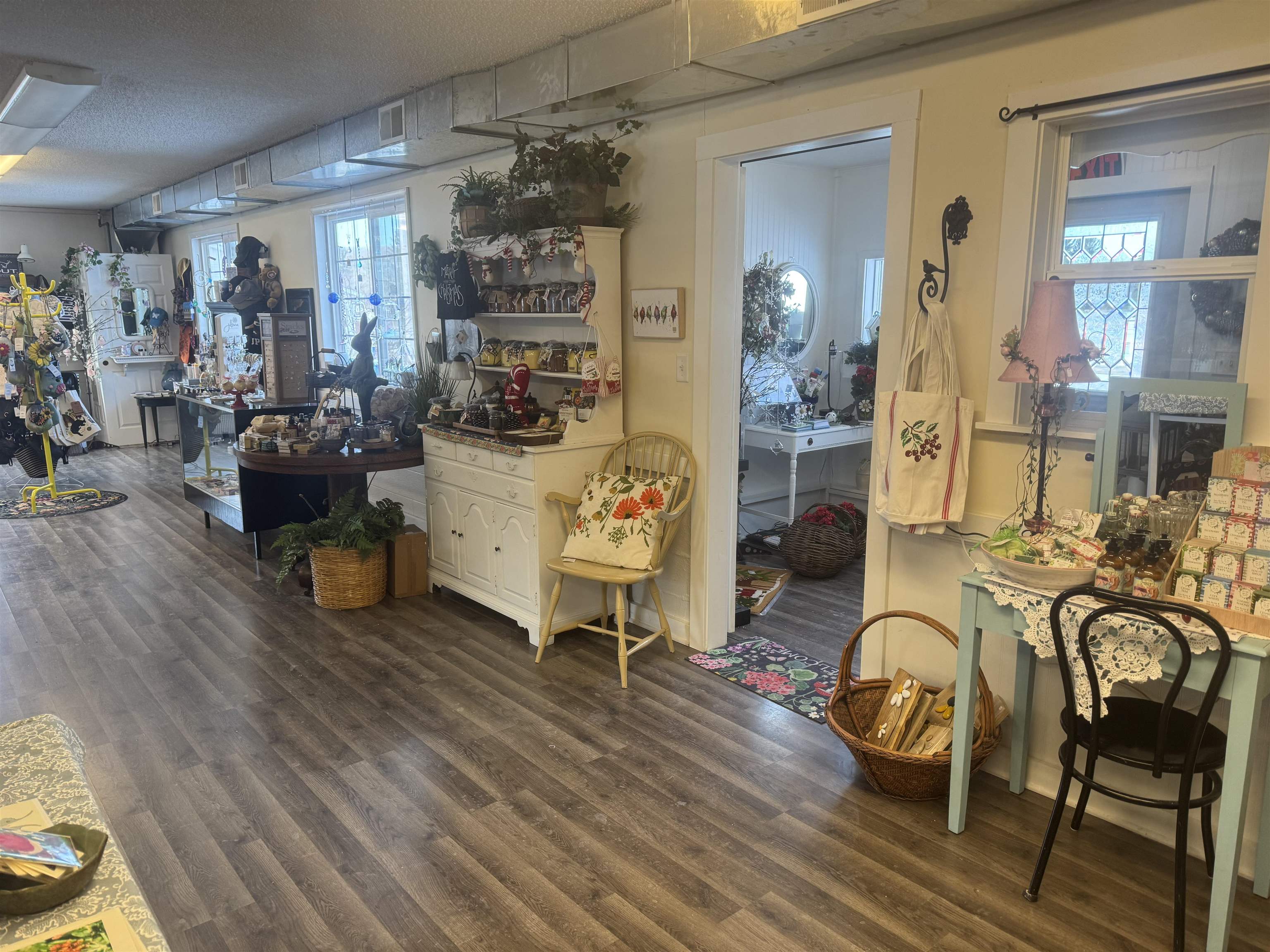 11516 Main Street, Honor, MI, 49640