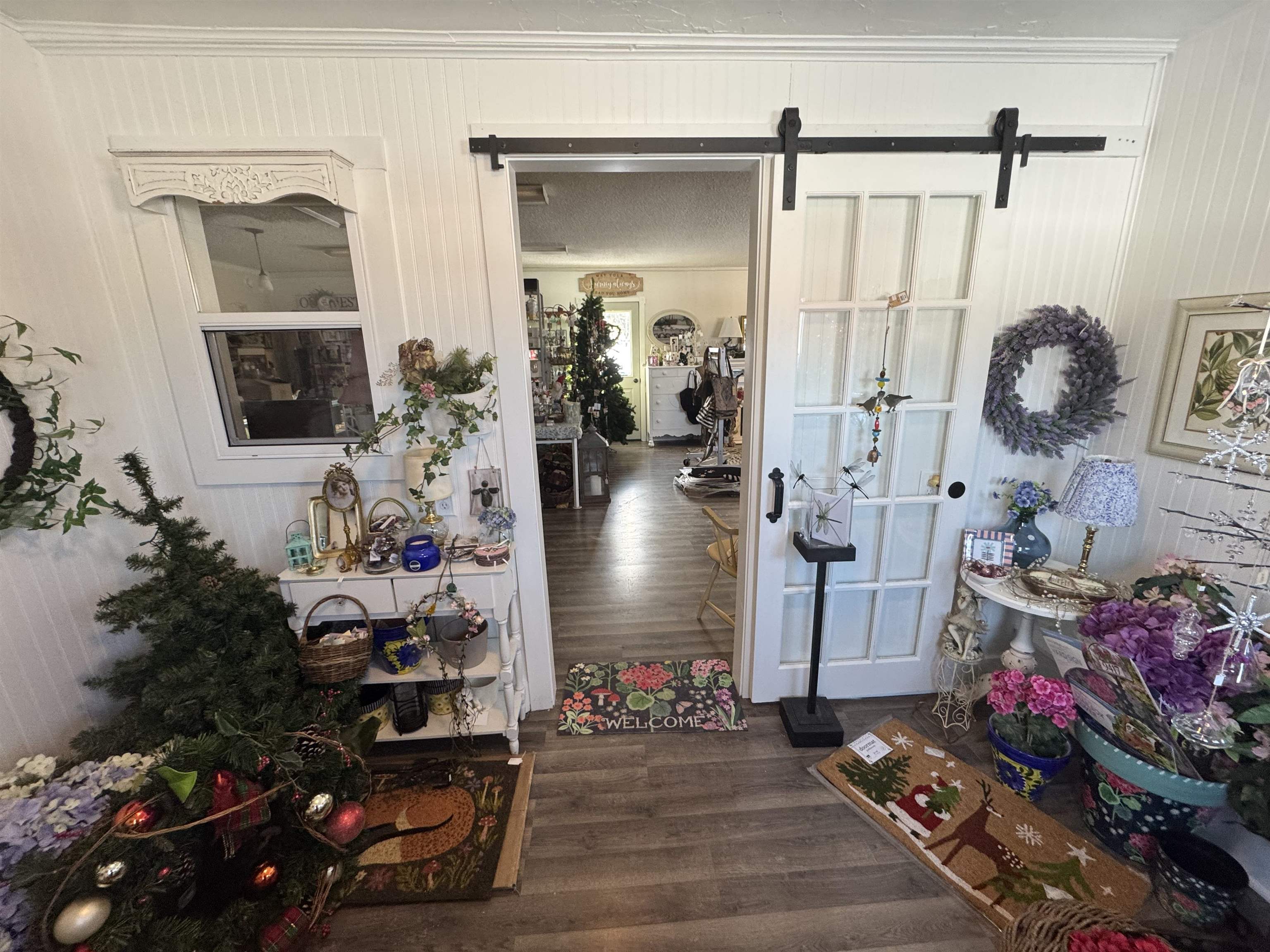 11516 Main Street, Honor, MI, 49640