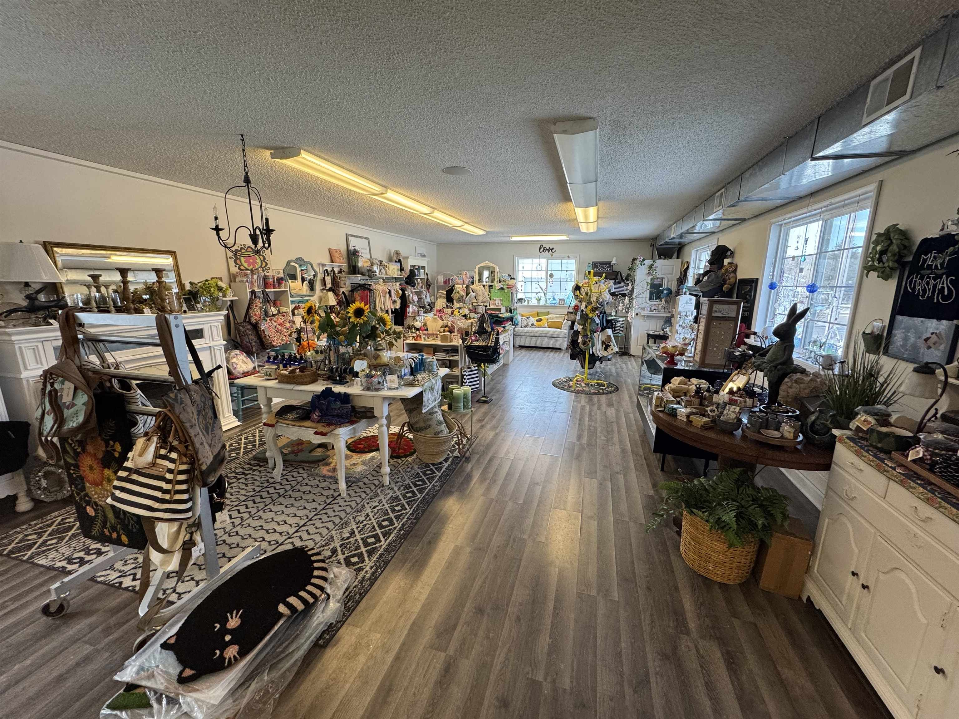 11516 Main Street, Honor, MI, 49640