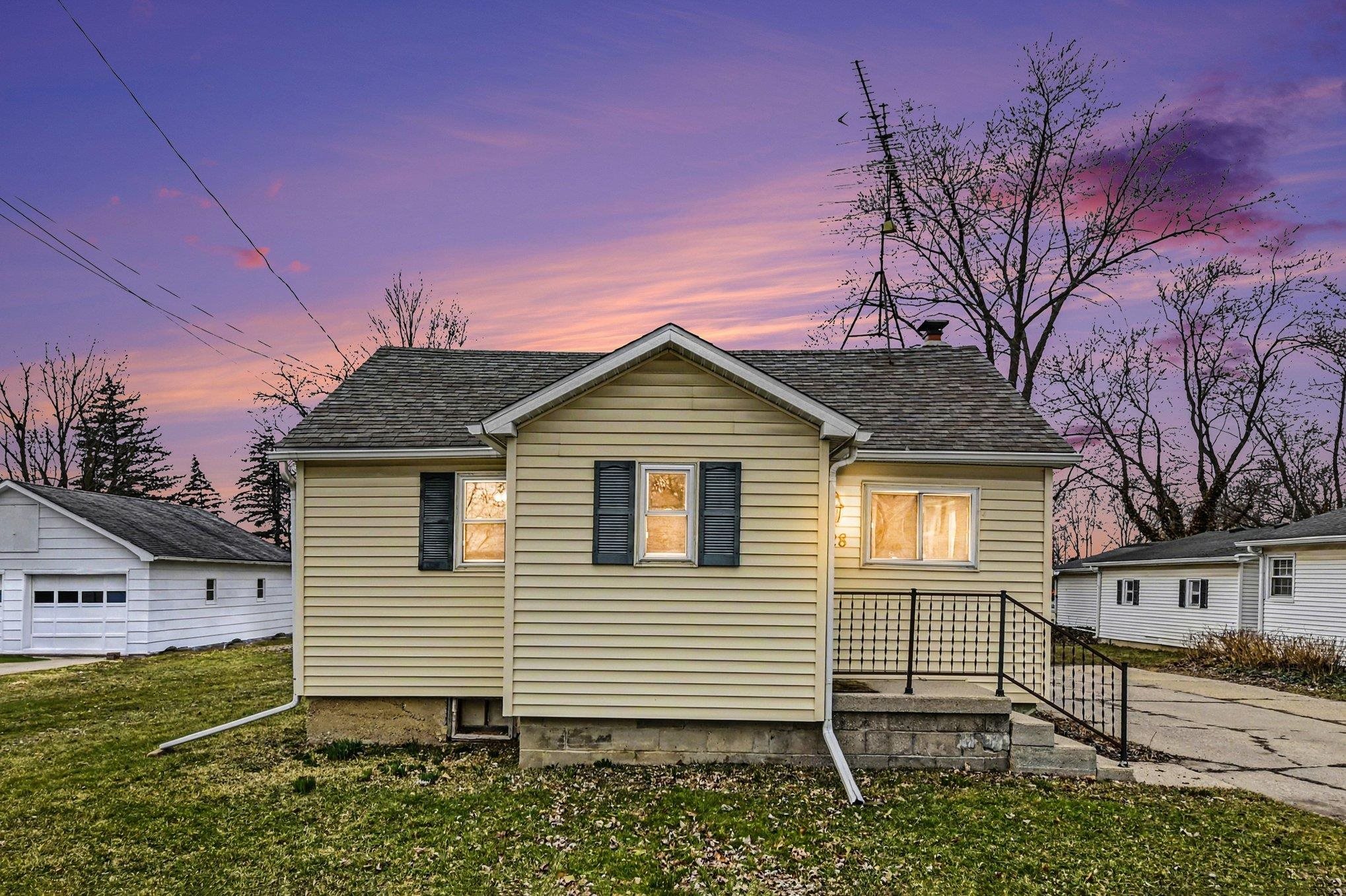 528 S Main Street Road, Fowler, MI, 48835-9781