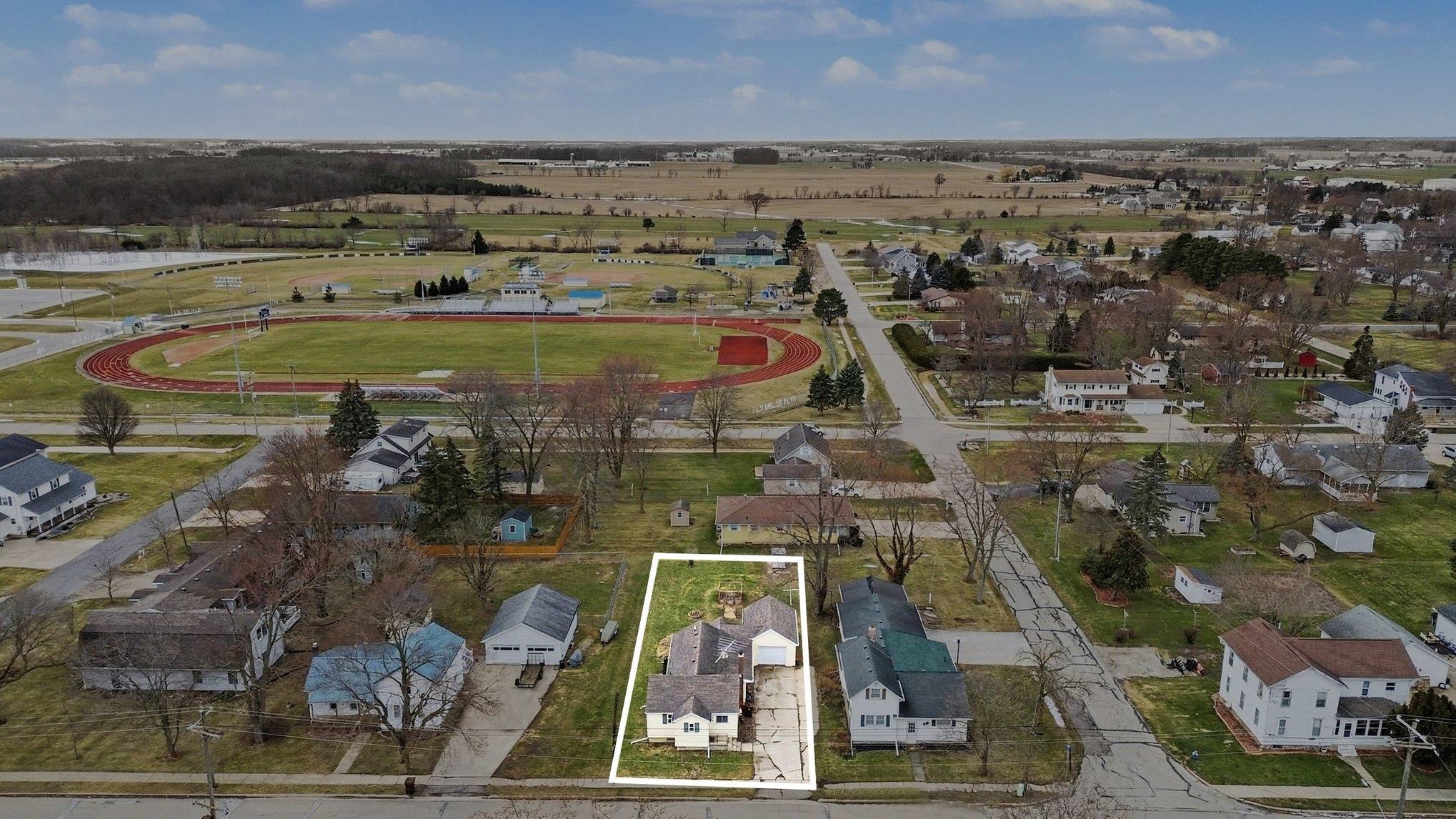 528 S Main Street Road, Fowler, MI, 48835-9781