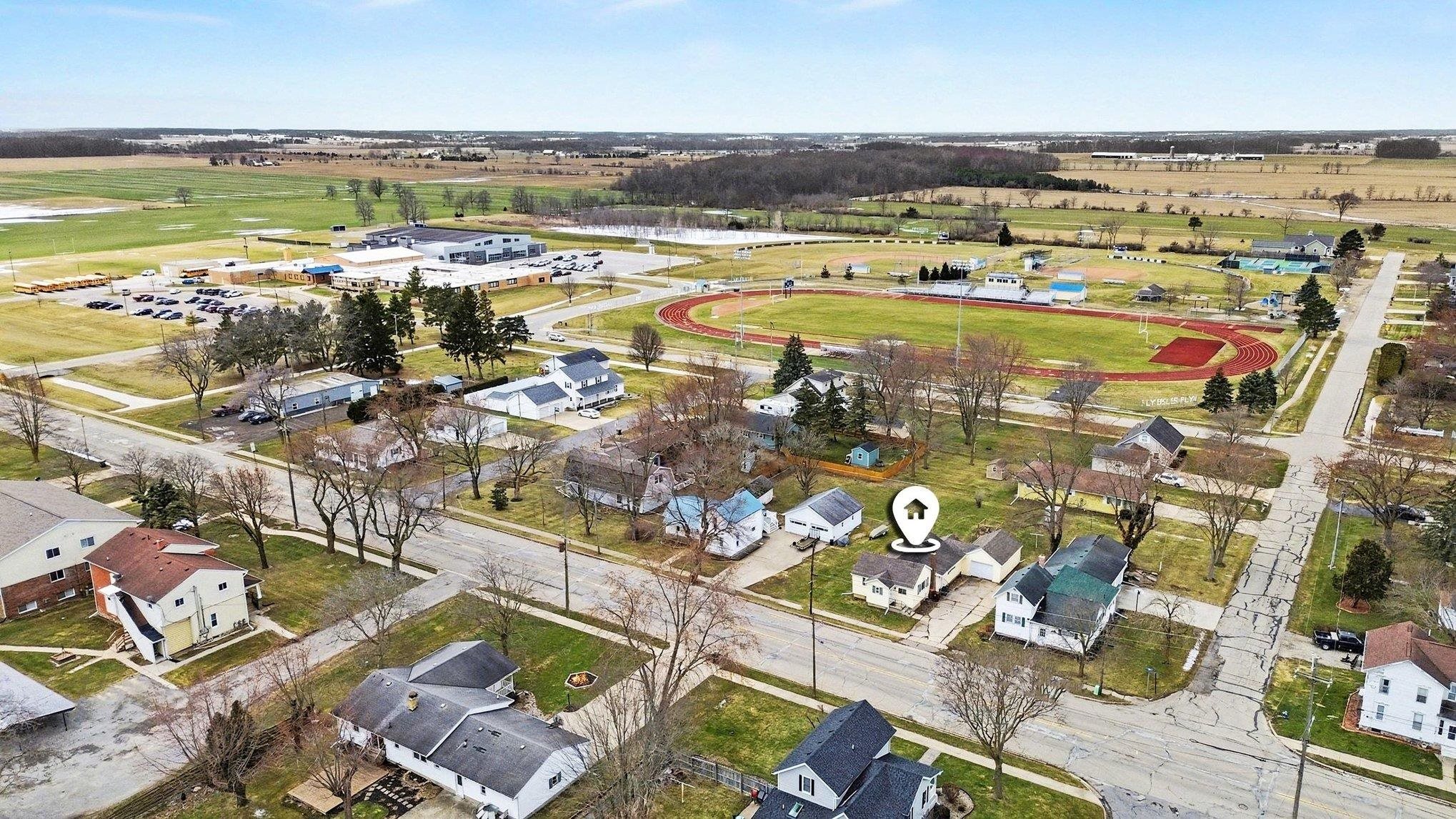 528 S Main Street Road, Fowler, MI, 48835-9781