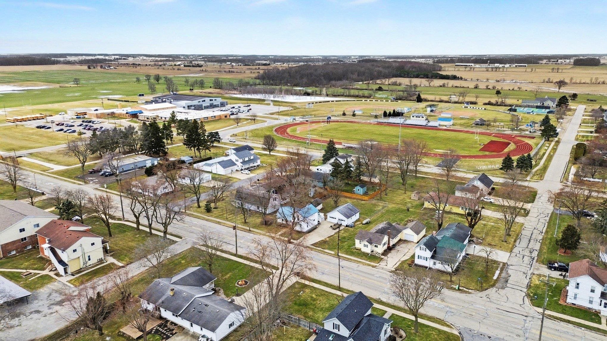 528 S Main Street Road, Fowler, MI, 48835-9781