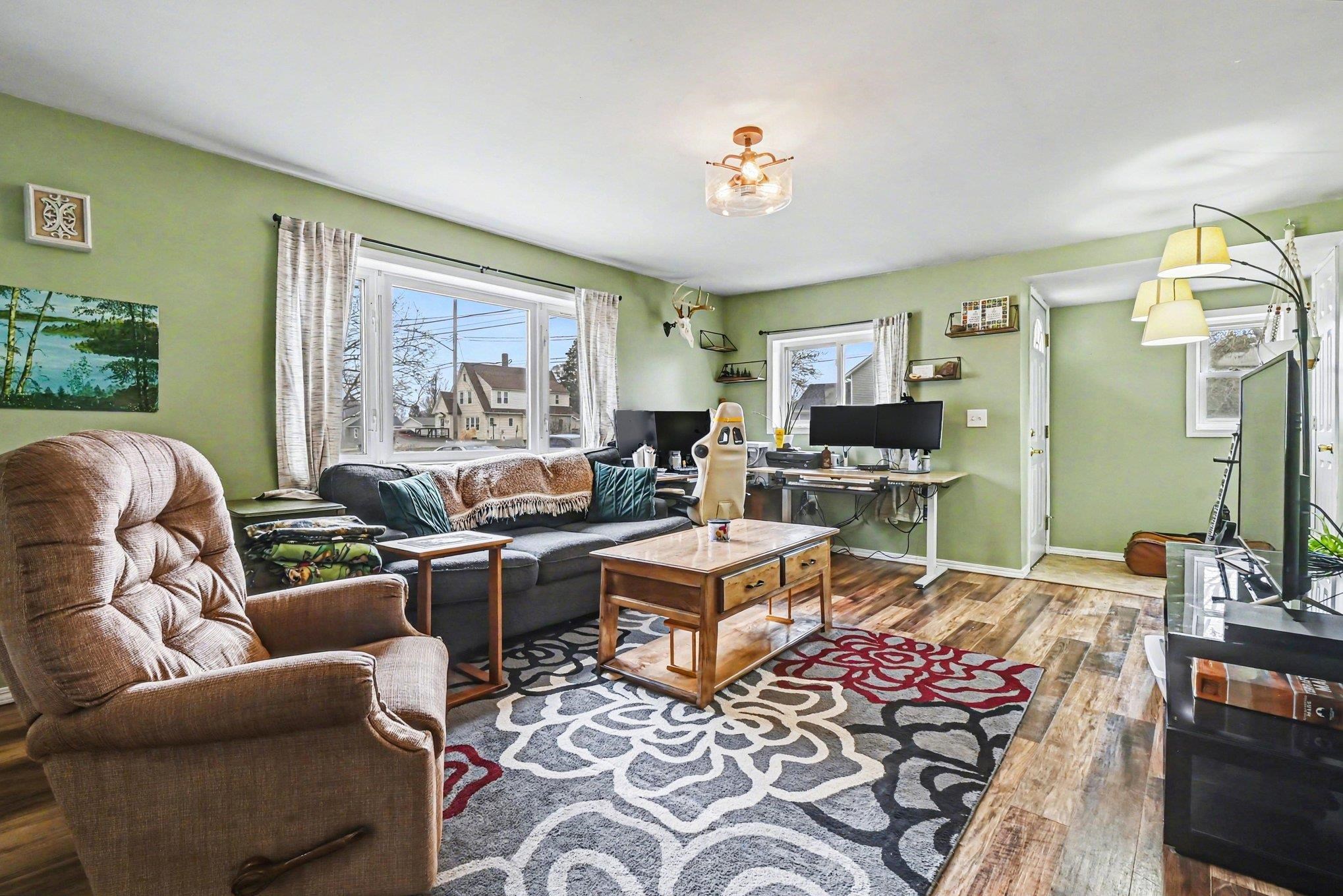 528 S Main Street Road, Fowler, MI, 48835-9781