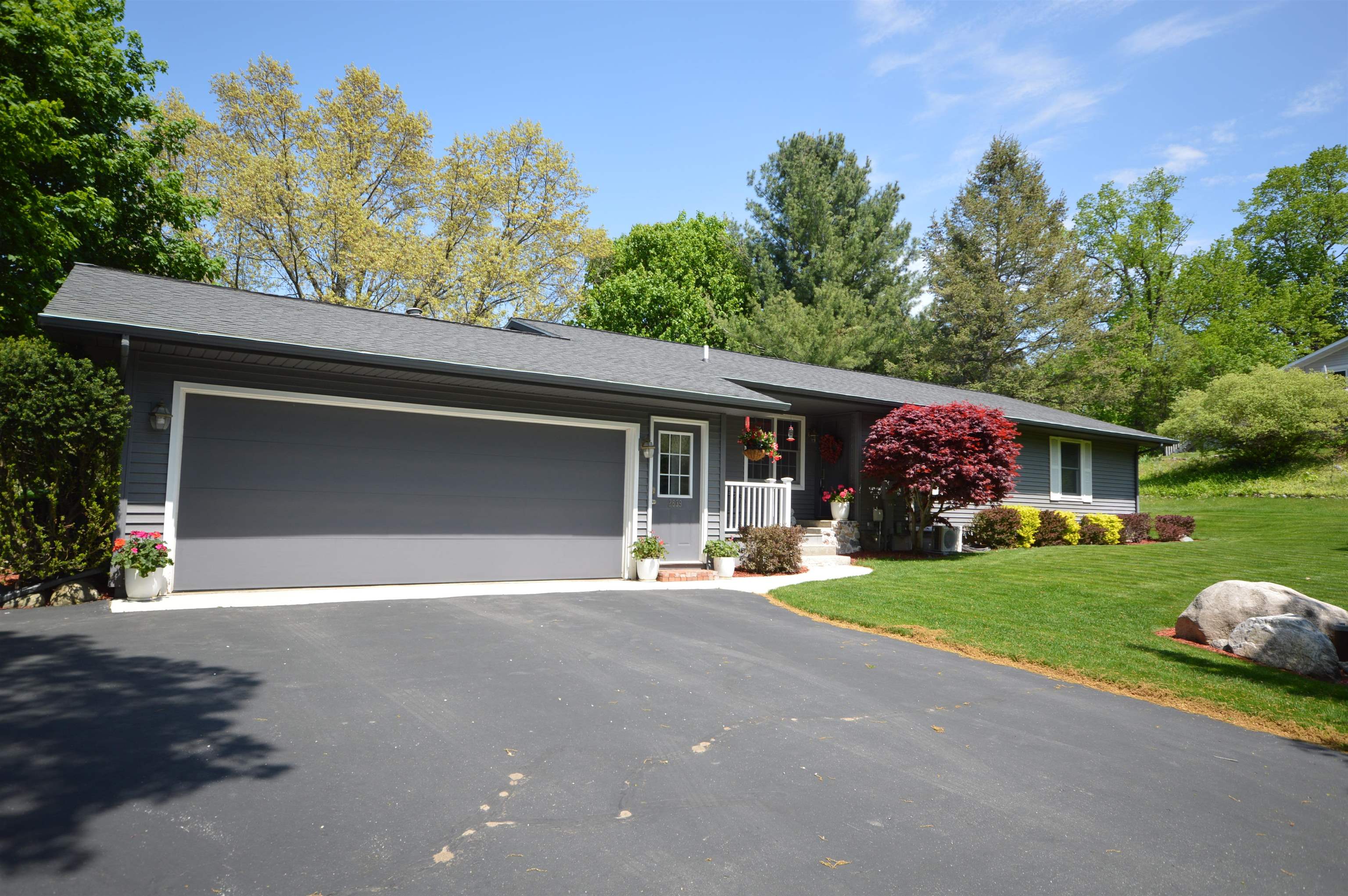 Homes for sale in East Bay Township Grand Traverse, MI | 2639 Hammond Highlands Dr, East Bay Township Grand Traverse, MI 49696 | MLS# 78080066233