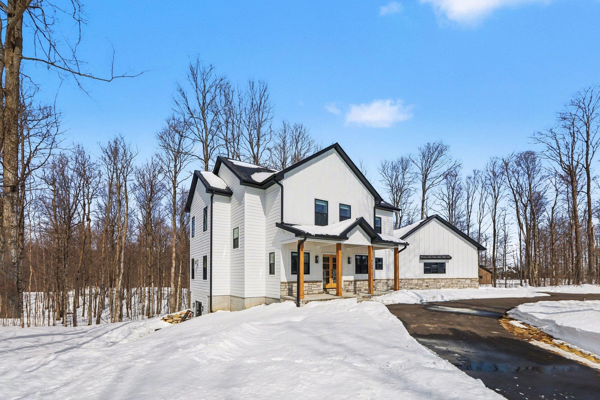 3235 Woodview Circle, Lake Orion, MI, 48362 2068