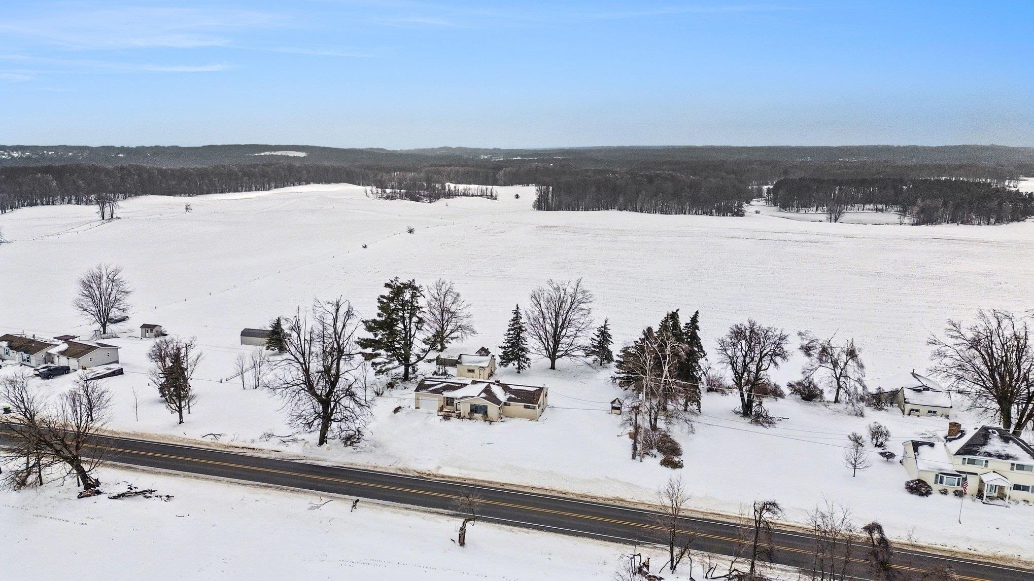 10555 E 48 Road, Cadillac, MI, 49601