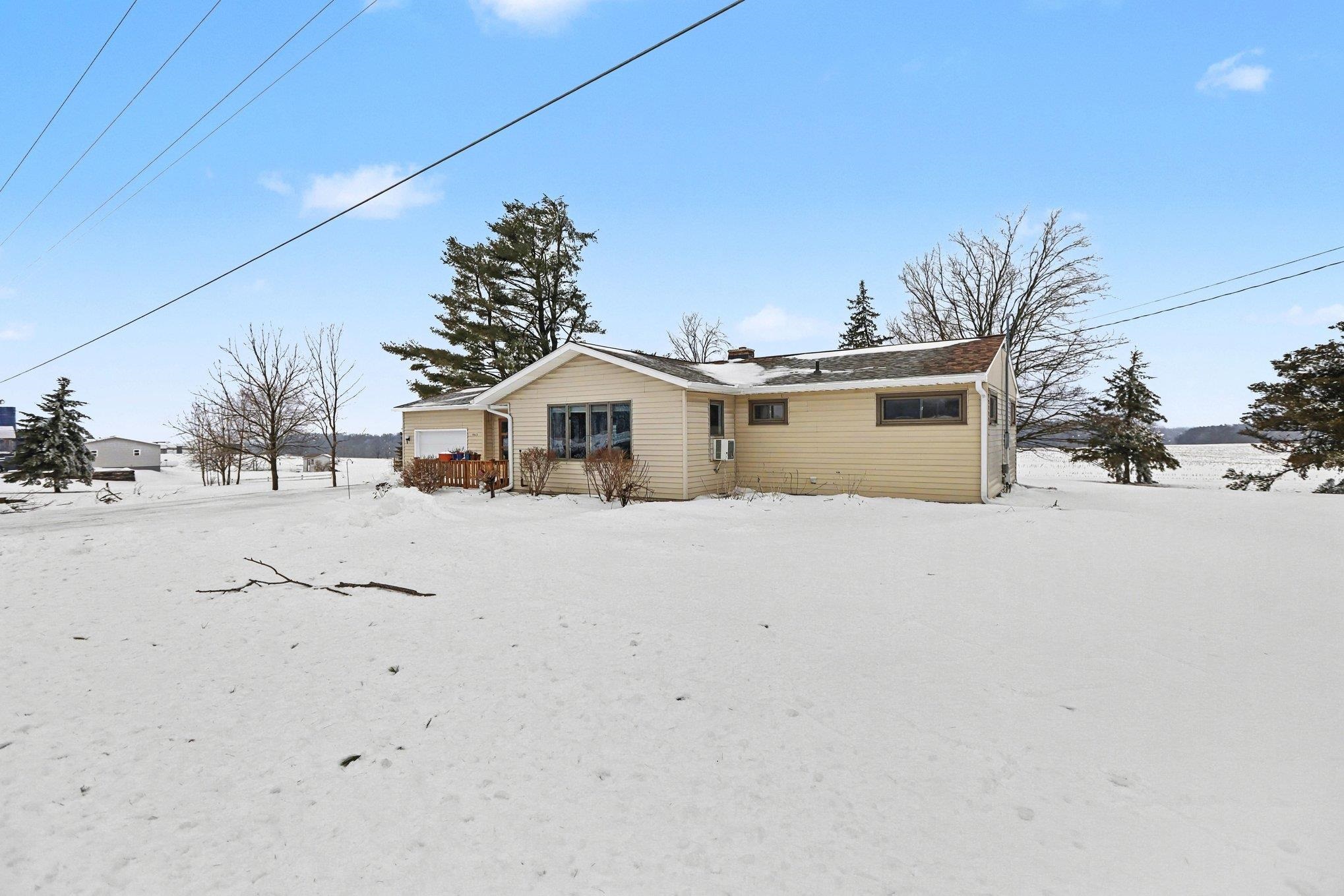 10555 E 48 Road, Cadillac, MI, 49601