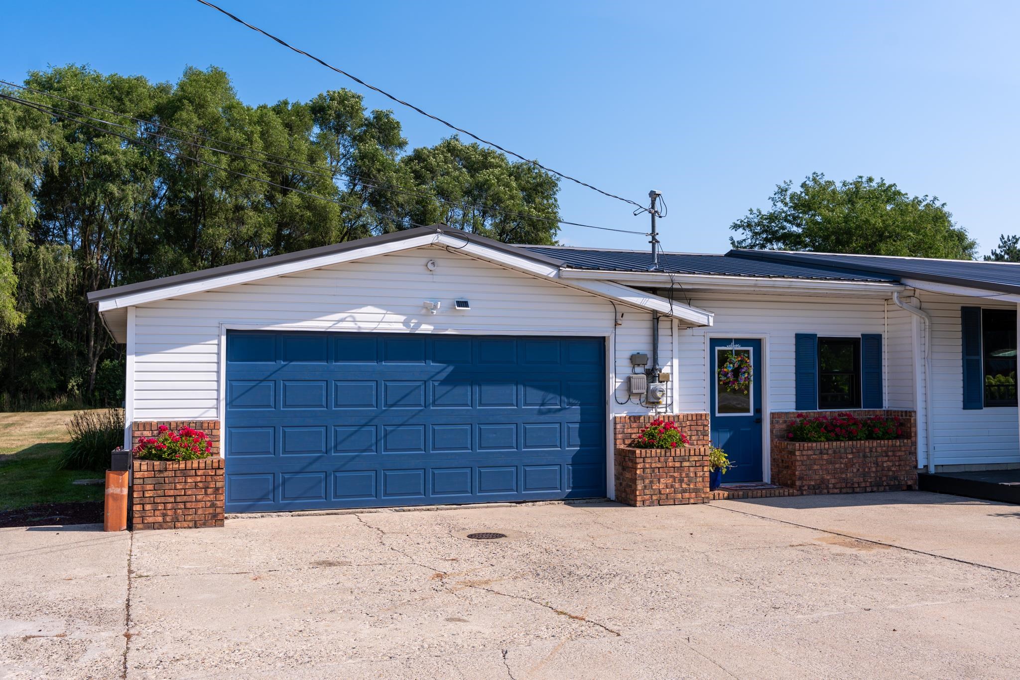 5806 W Weidman Road, Weidman, MI, 48893