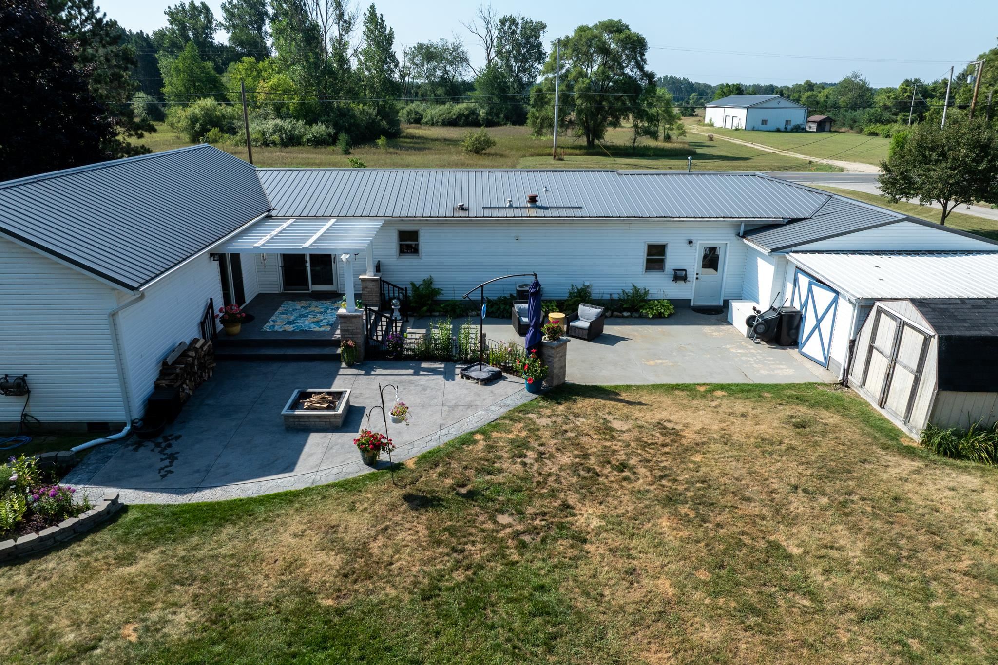 5806 W Weidman Road, Weidman, MI, 48893