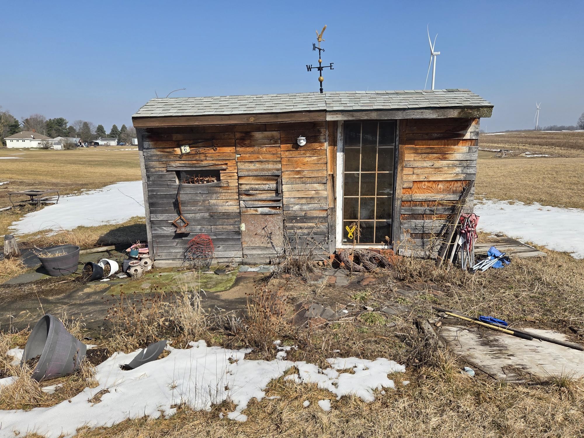 2264 N Littlefield Road, Weidman, MI, 48893