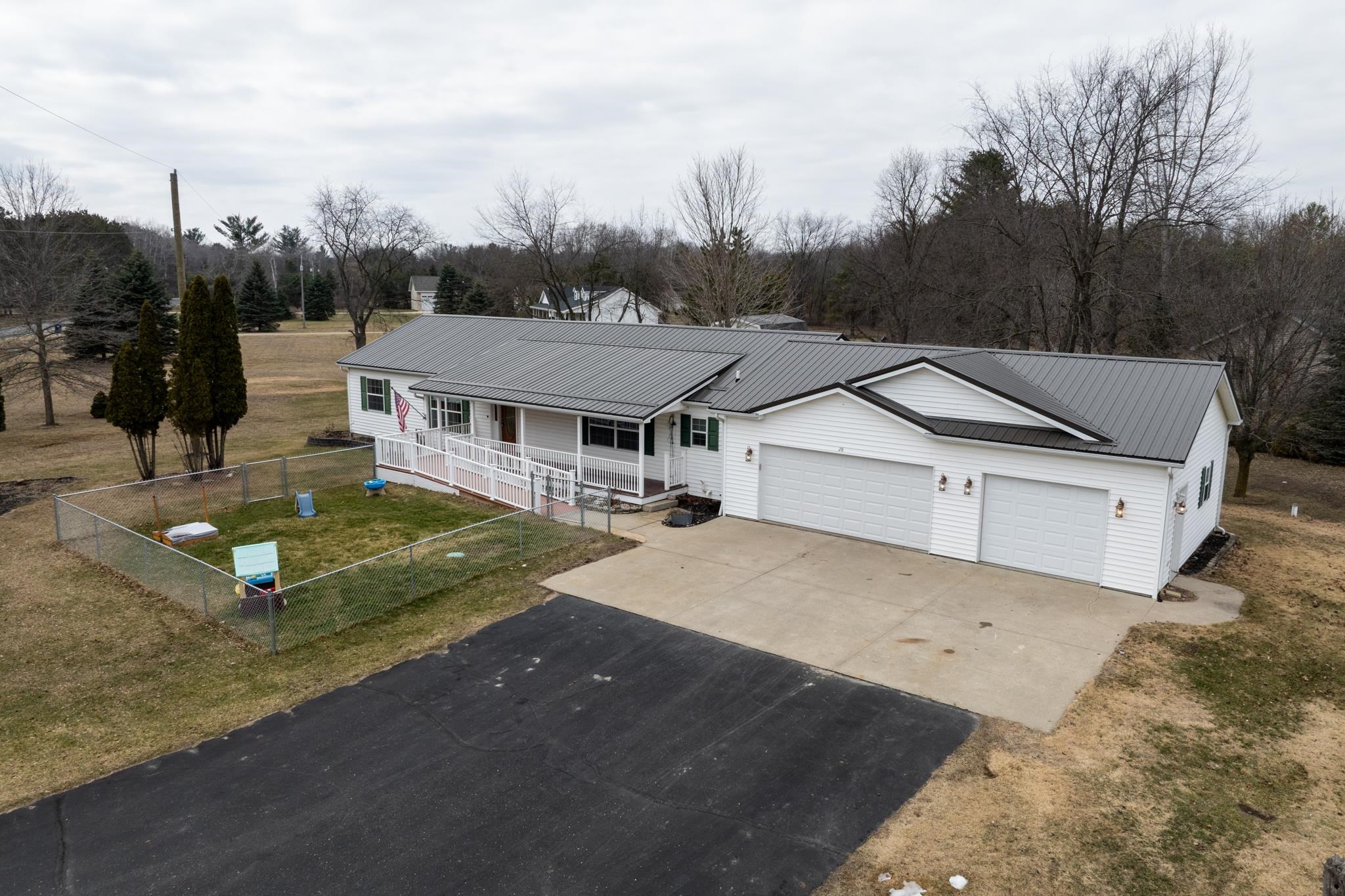 28 W Broomfield Road, Mount Pleasant, MI, 48858