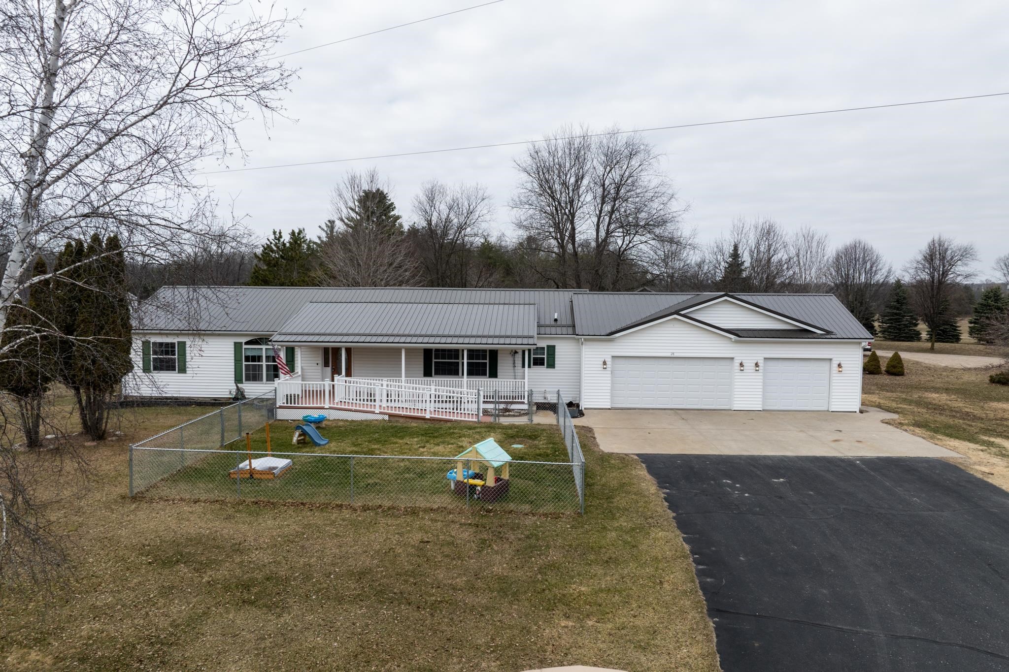 28 W Broomfield Road, Mount Pleasant, MI, 48858