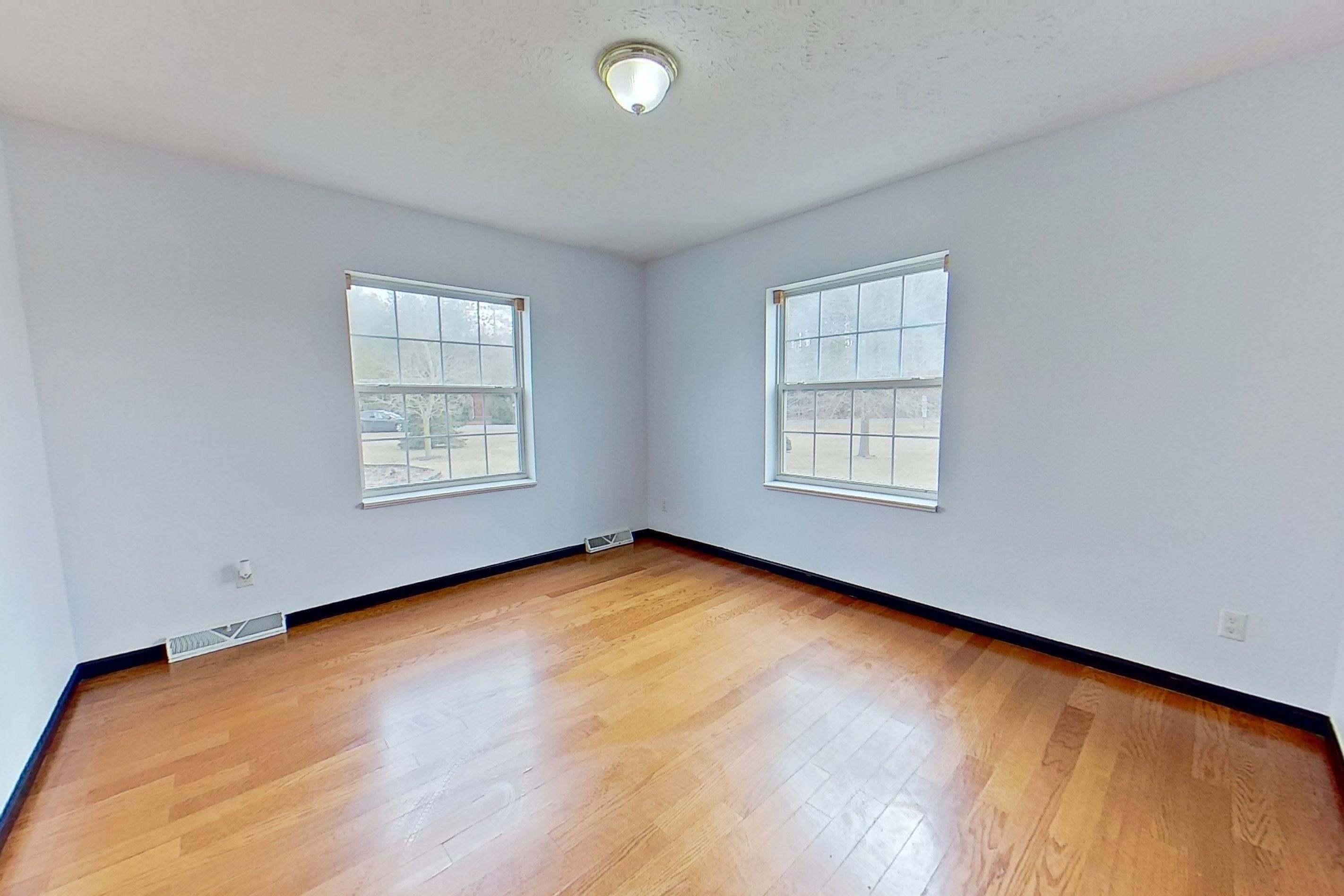 28 W Broomfield Road, Mount Pleasant, MI, 48858