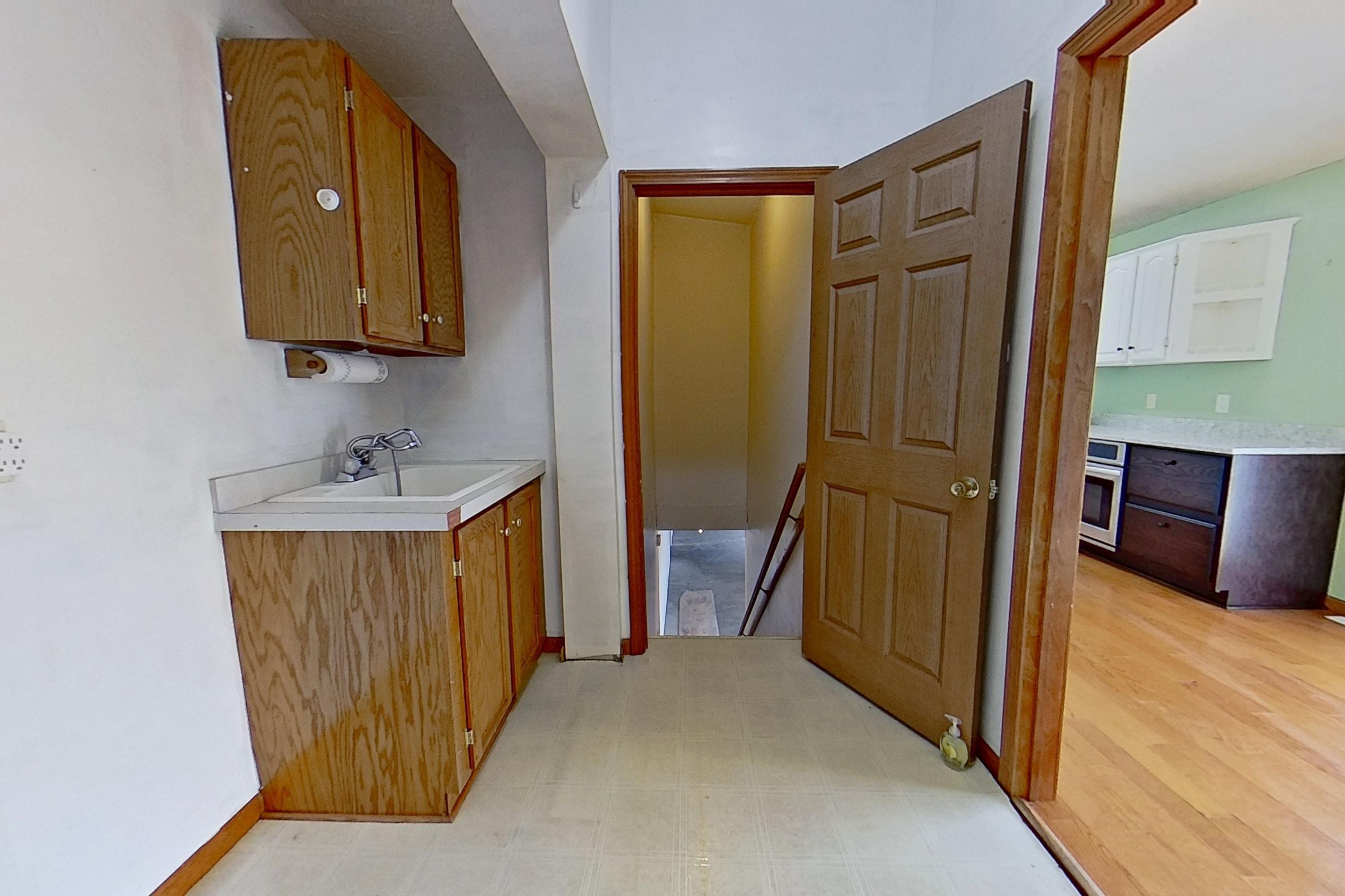 28 W Broomfield Road, Mount Pleasant, MI, 48858