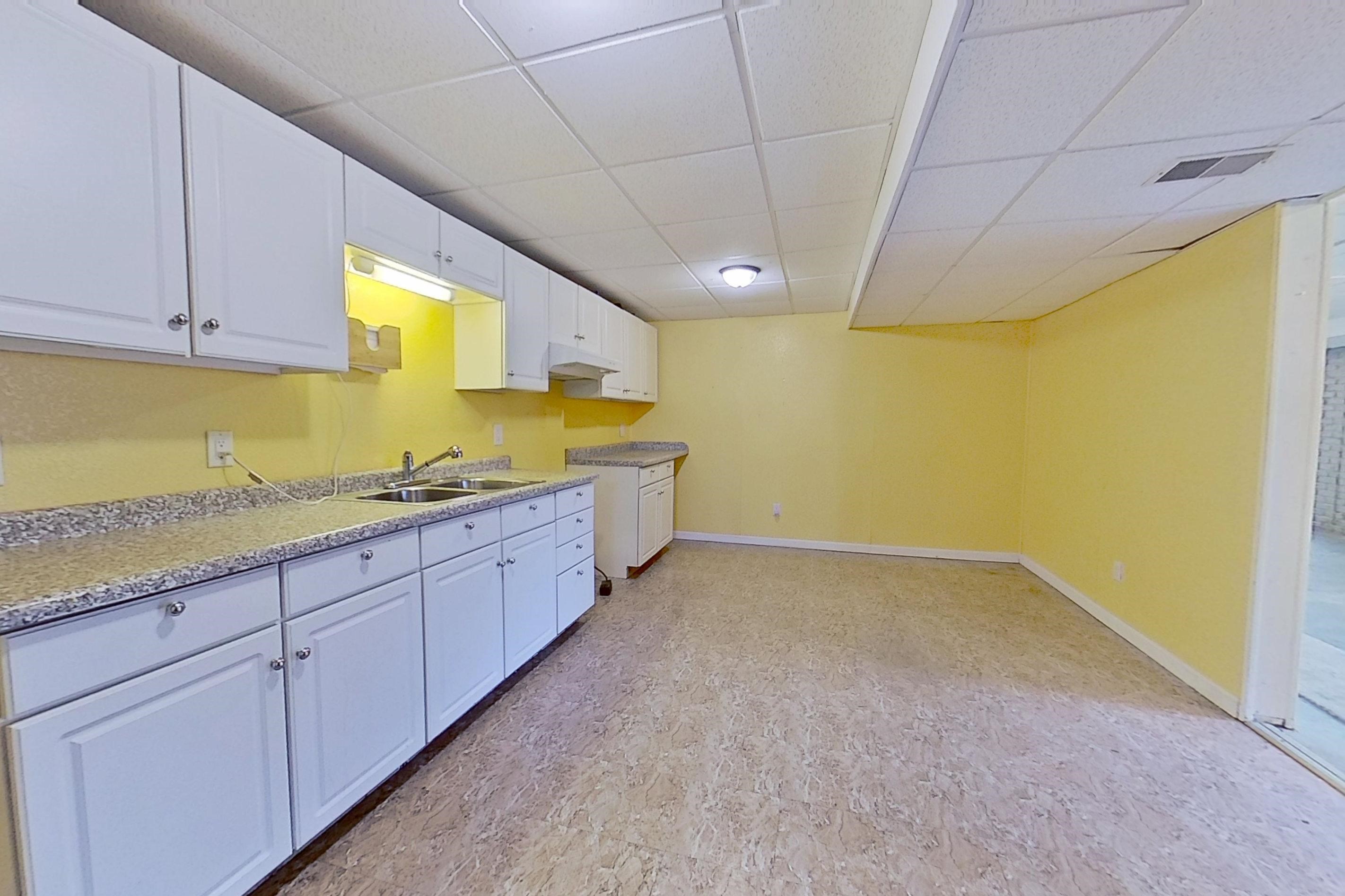 28 W Broomfield Road, Mount Pleasant, MI, 48858