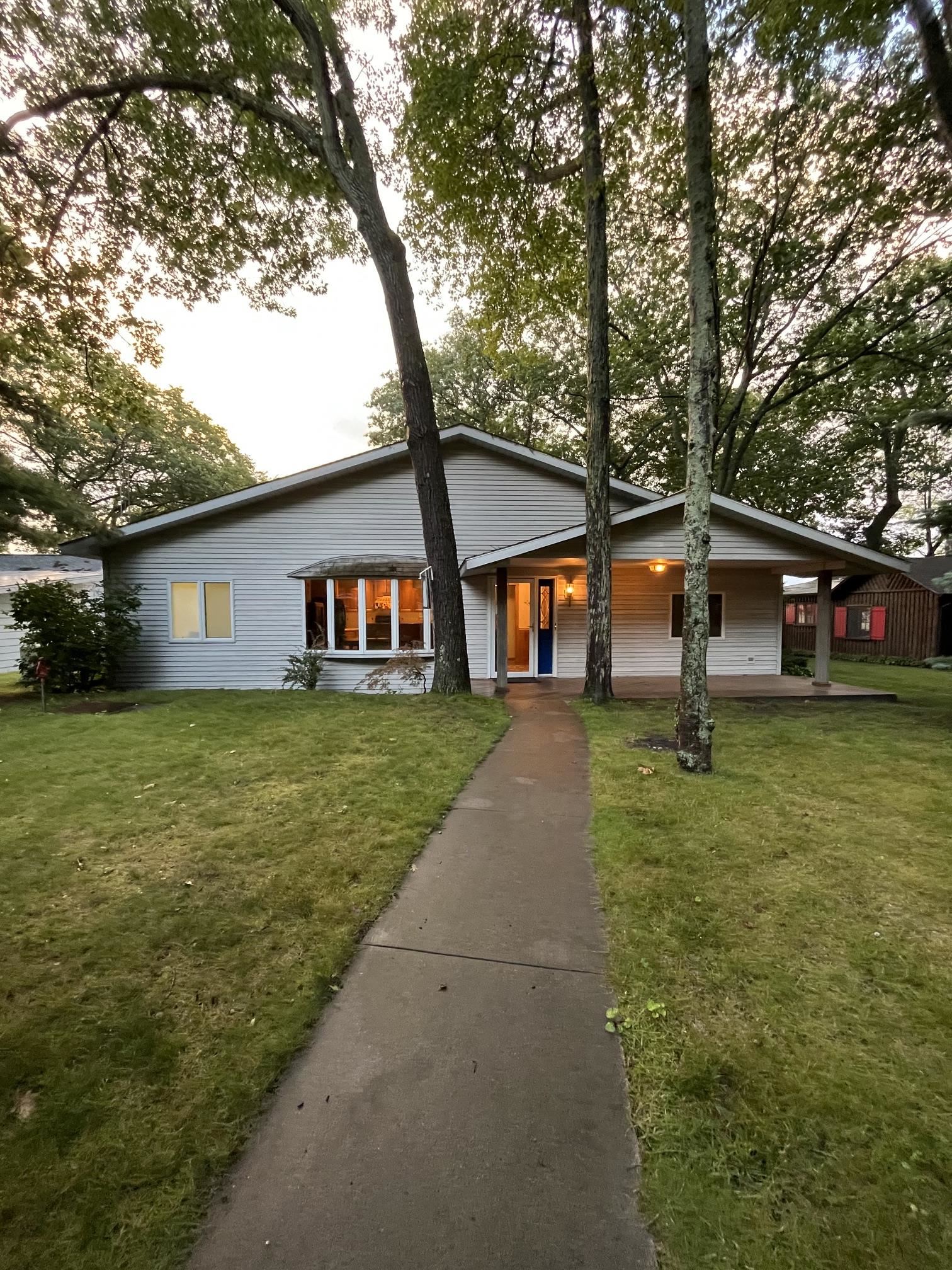Photo 1 of Single family home for sale at 1024 Huron, Tawas City, MI 48763 | MLS# 77080066293 | Listing updated on 2026-09-01