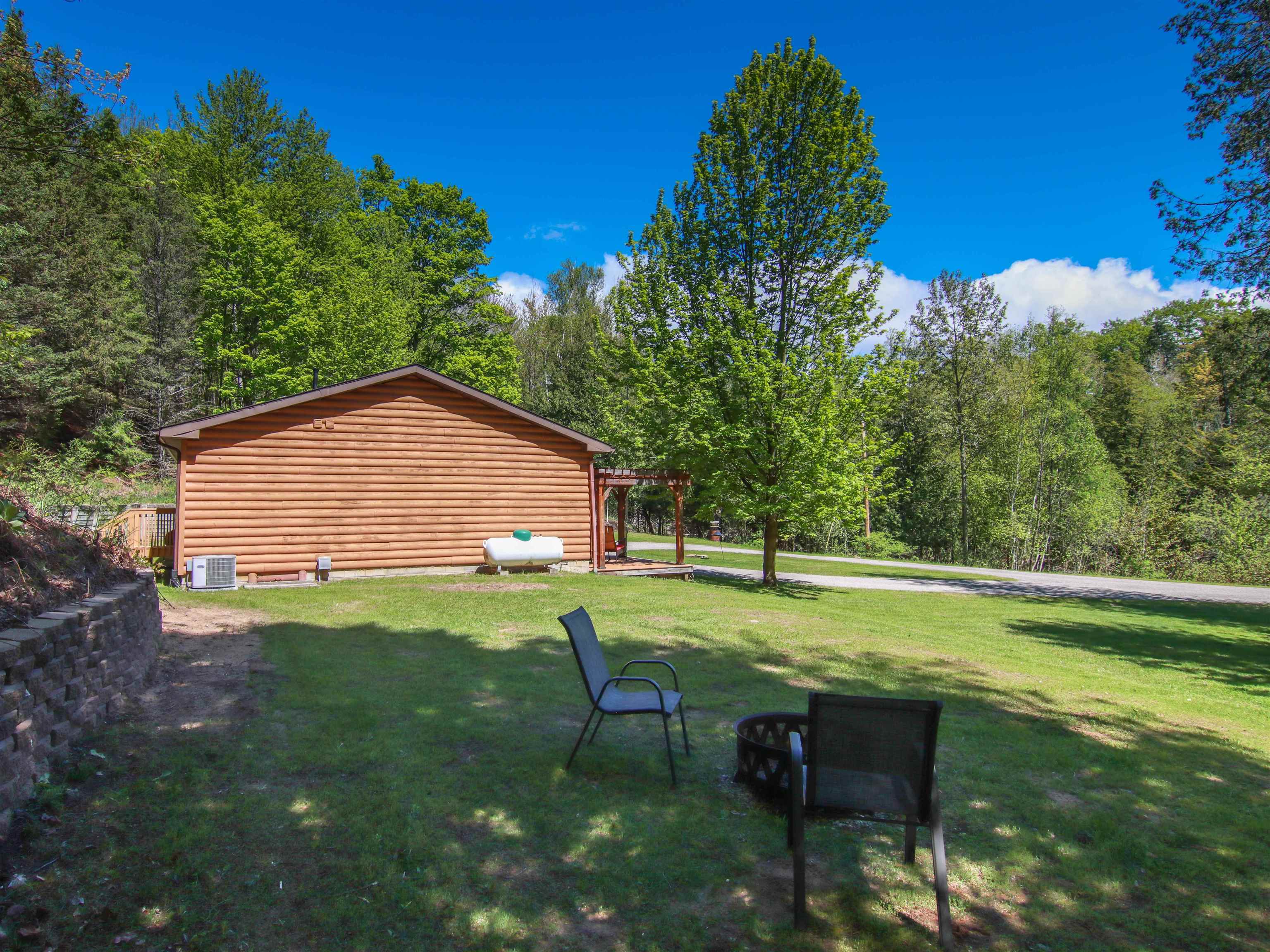 8086 Narrow Gauge Road, Beulah, MI, 49617