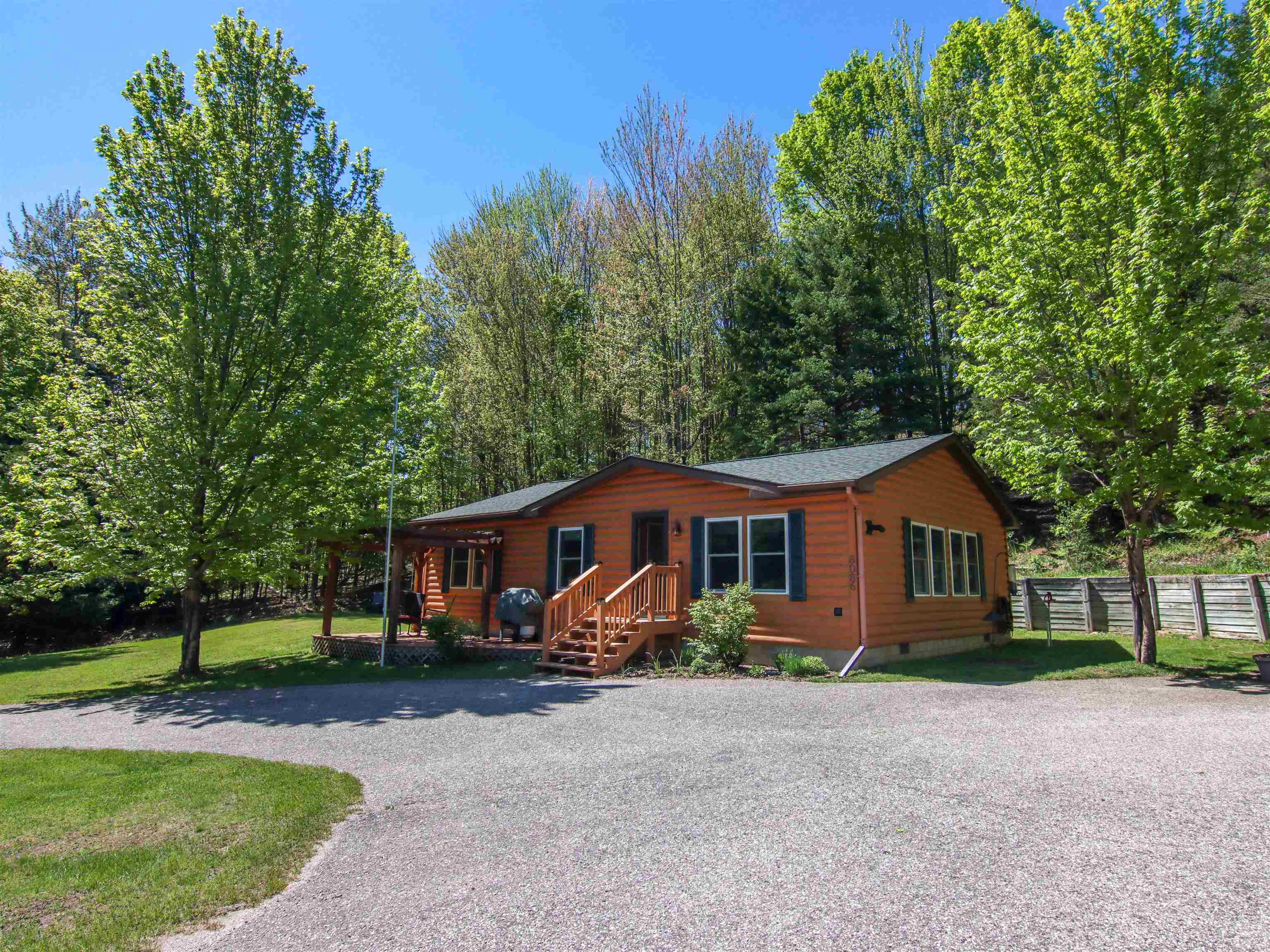 8086 Narrow Gauge Road, Beulah, MI, 49617