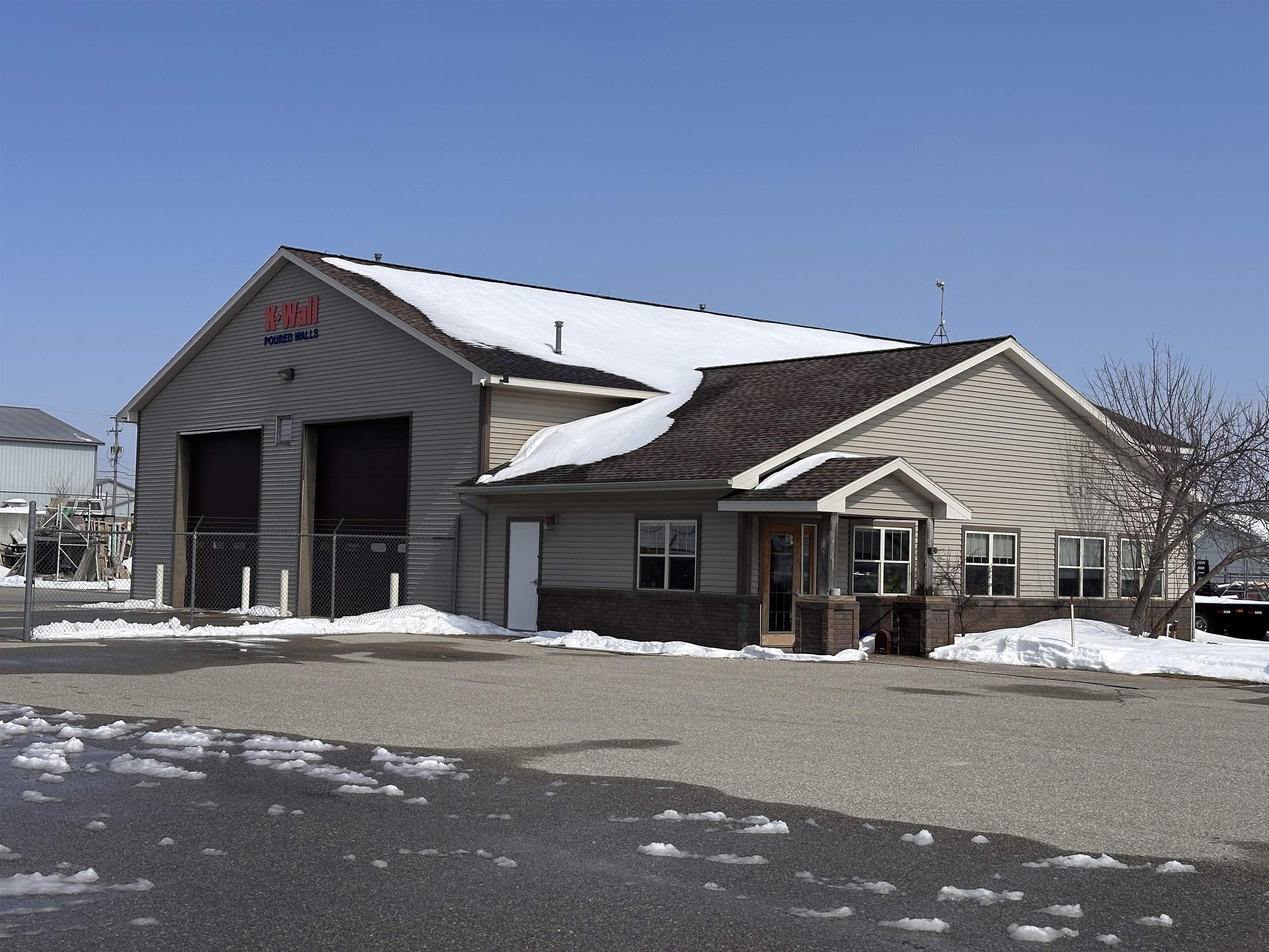 7417 W 8 Mile Road, Detroit, MI, 48221 1262