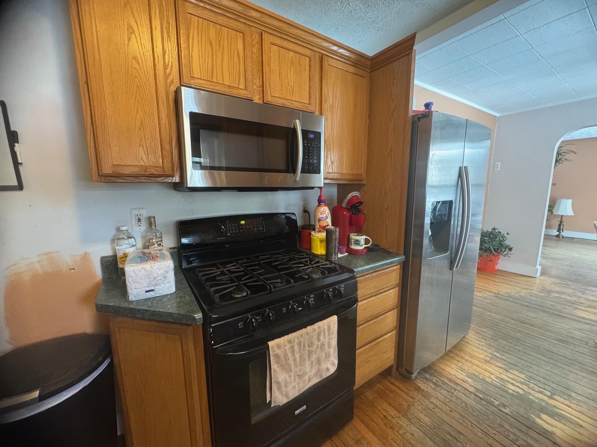 304 Oliver Street, Houghton Lake, MI, 48629