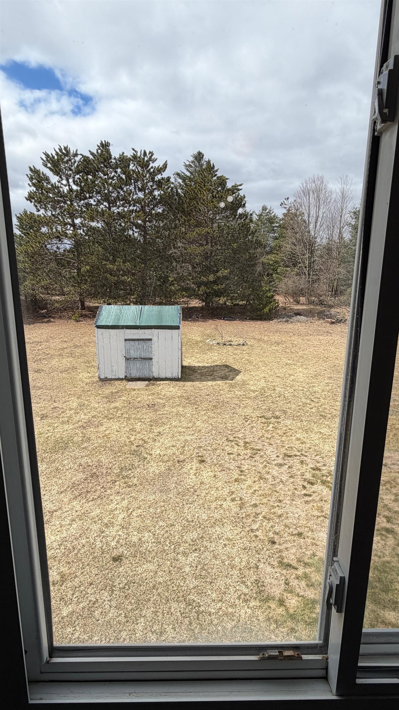 6455 N Geneva Road, Coleman, MI, 48618