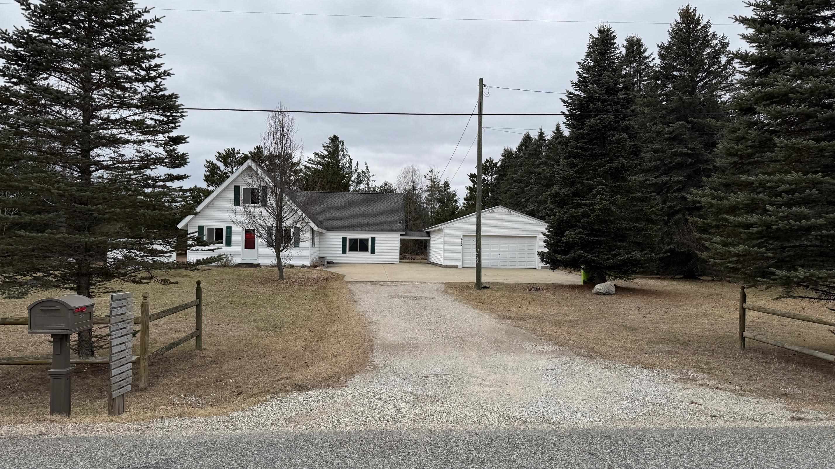 6455 N Geneva Road, Coleman, MI, 48618