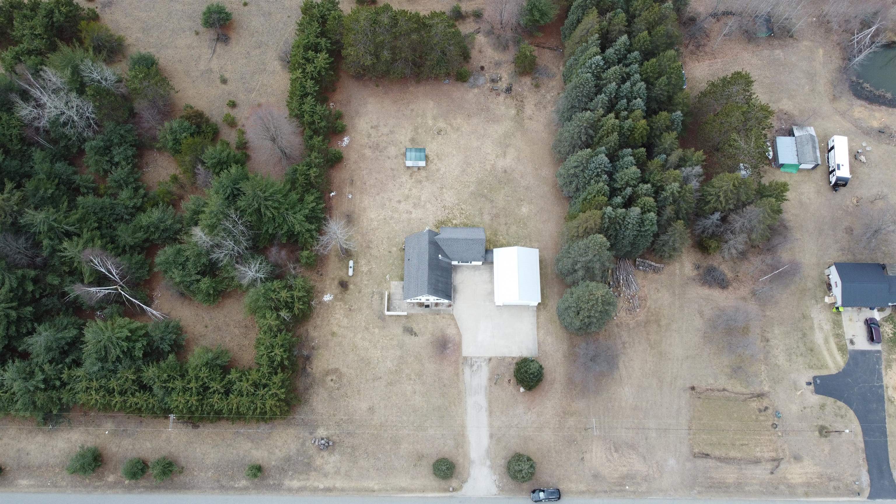 6455 N Geneva Road, Coleman, MI, 48618