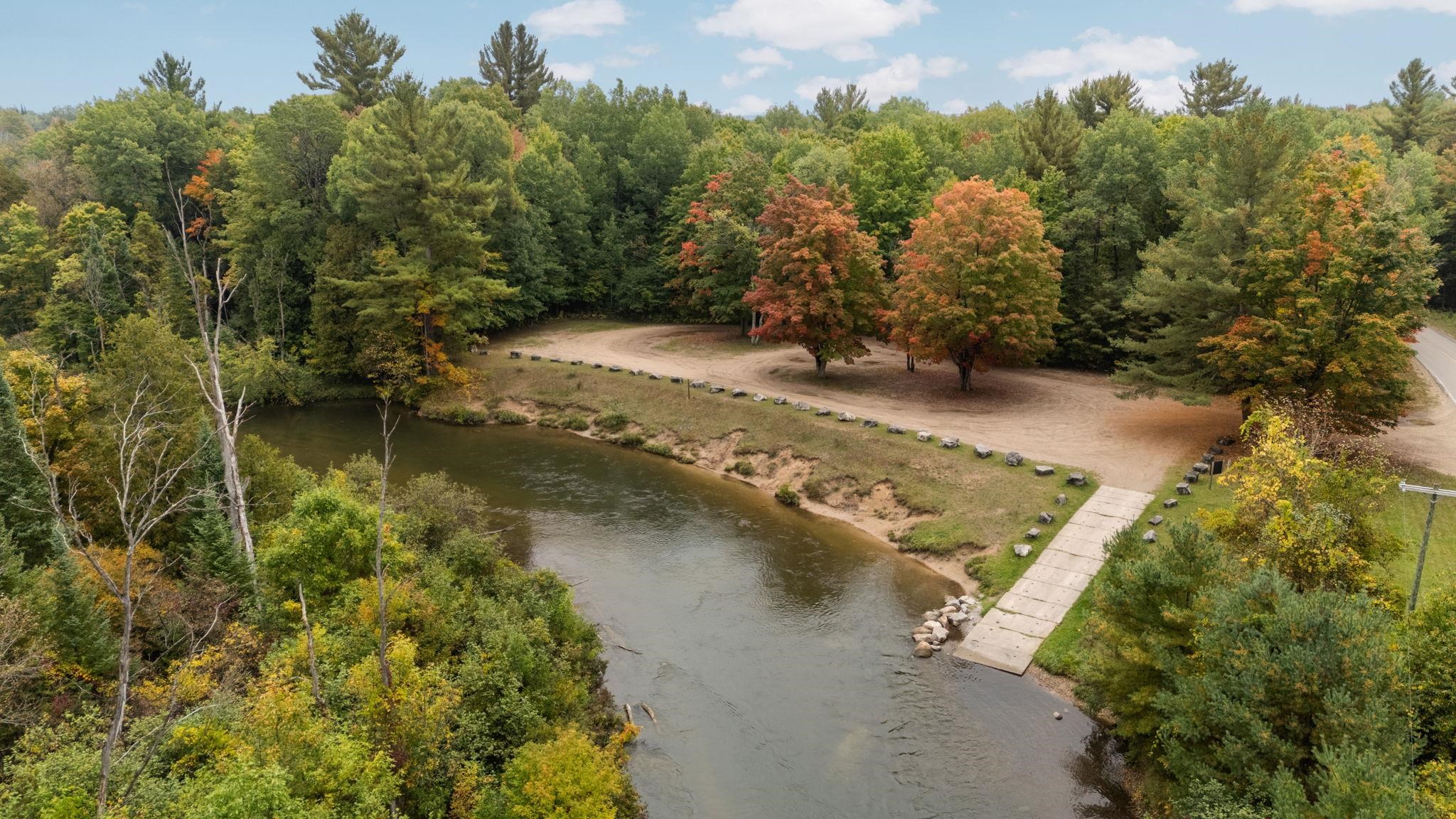 12525 SW Coster Road, Fife Lake, MI, 49633