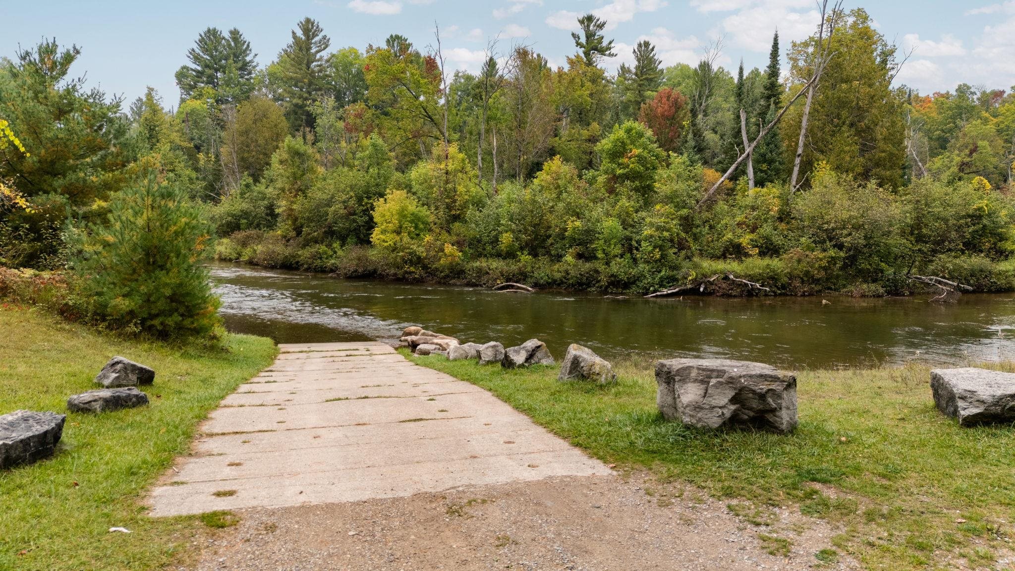 12525 SW Coster Road, Fife Lake, MI, 49633