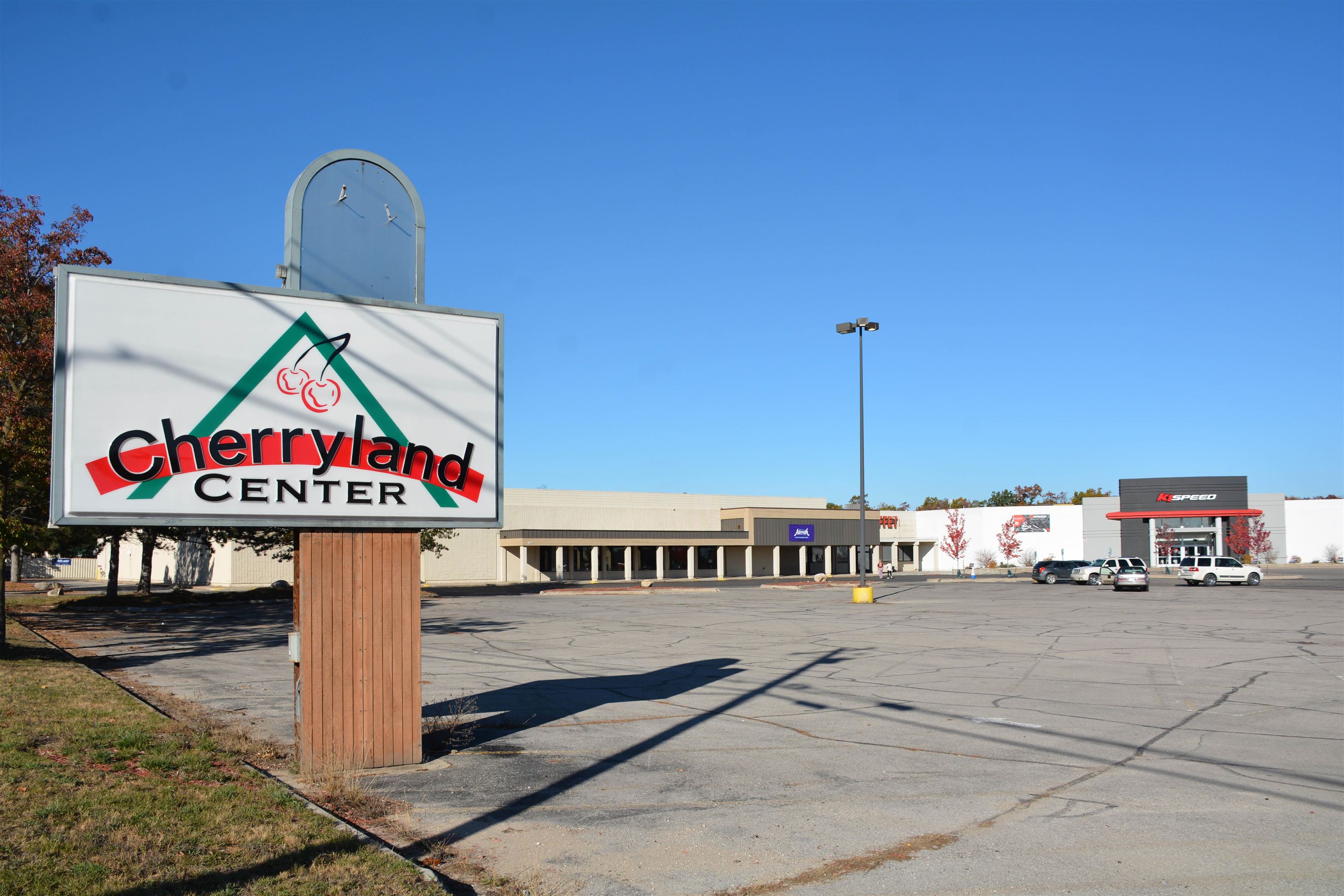 1212 W South Airport Road, Traverse City, MI, 49686