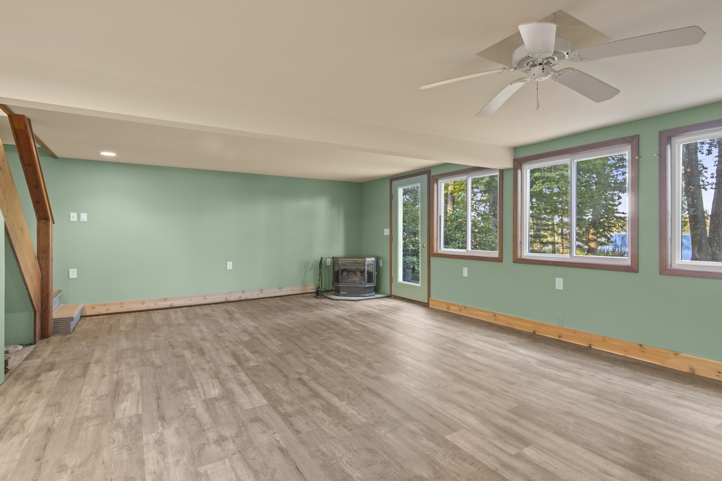 4032 Water View Drive, Grawn, MI, 49637-9503