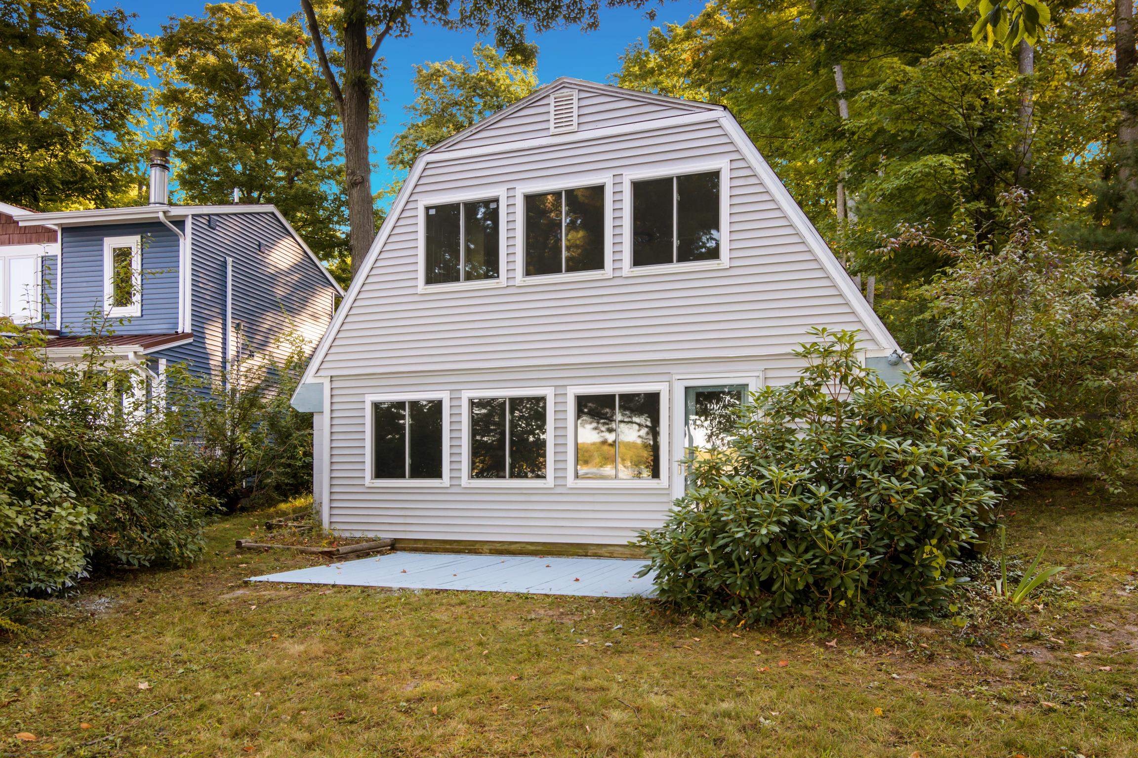 4032 Water View Drive, Grawn, MI, 49637-9503